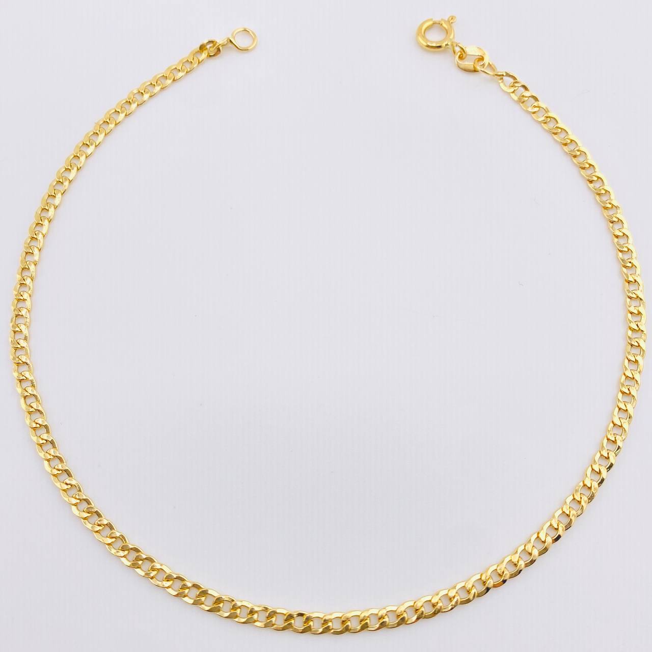 Tobillera Cubana 2.4gr / 9 3/4 in / 2.6mm Oro Amarillo +1 18K ©