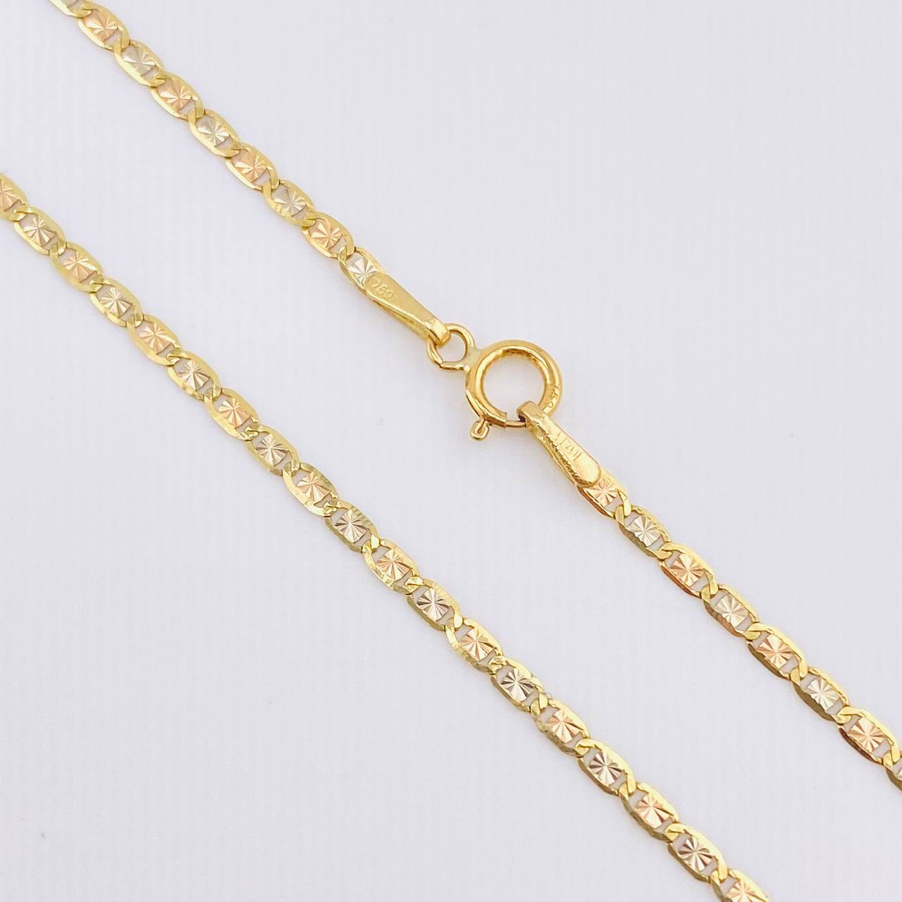 Diamond Cut Flat Mariner Chain 2.3gr / 19 3/4 in / 1.8mm Three Golds +3 18K *