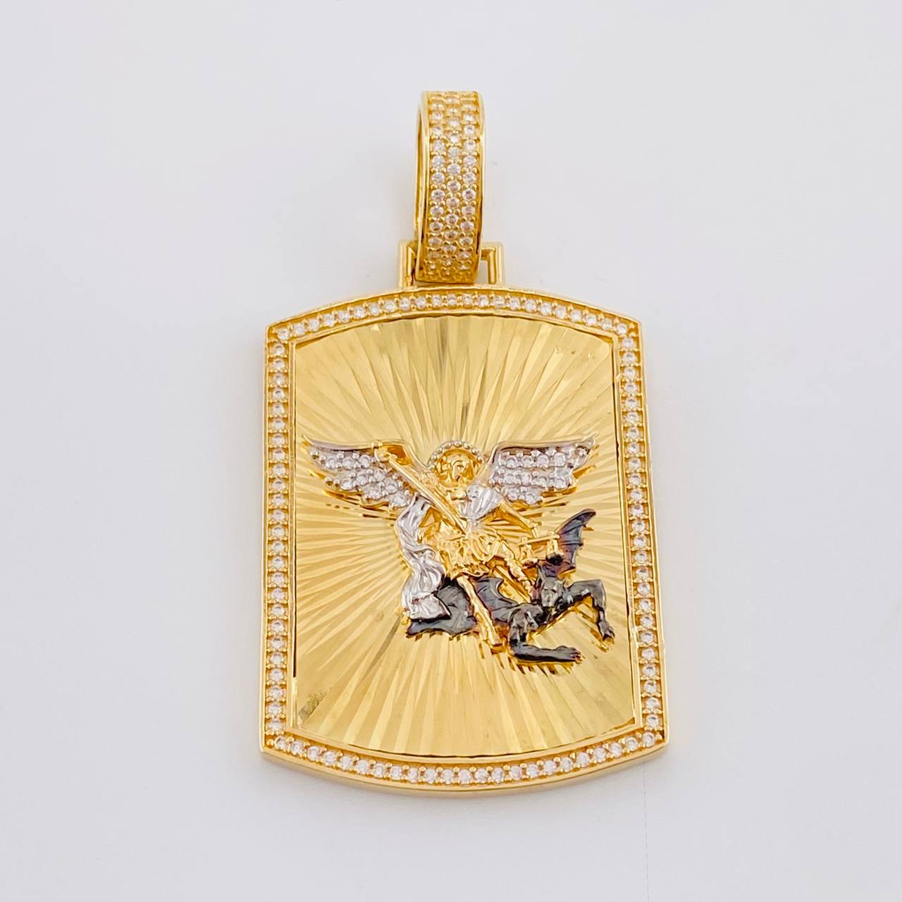 Dije Placa San Miguel 15.4g / 2 1/4 in Dos Oros Amarillo Blanco 18K