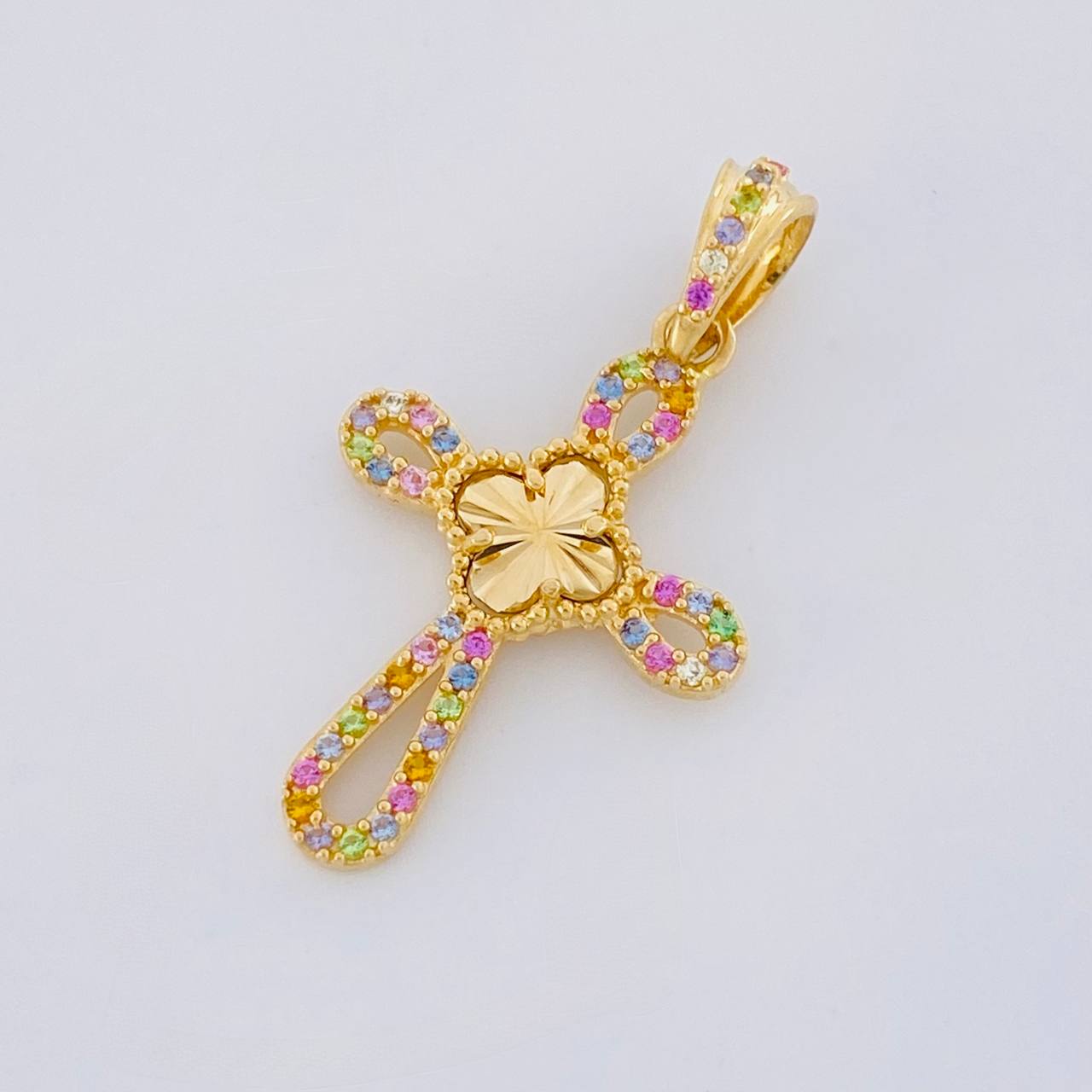 Dije Cruz Trebol 1.9g / 1 1/4 in Oro Amarillo 18K