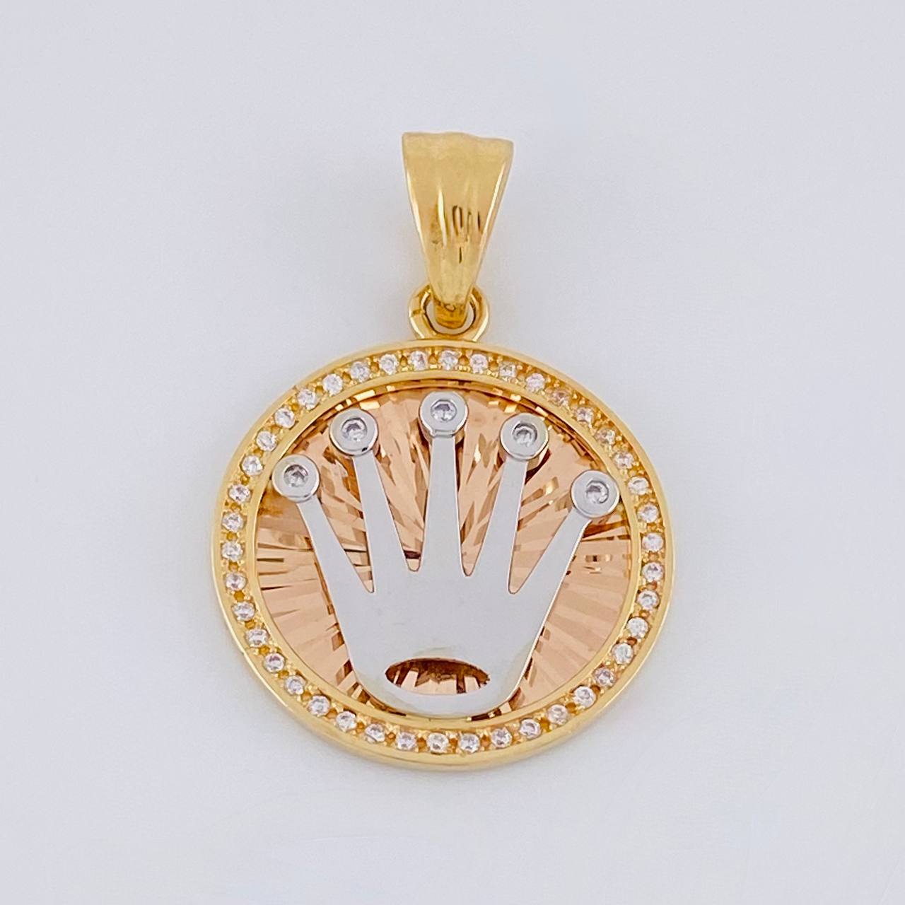 Pendant Circle Crown 5.3g / 1 1/4 in Two Golds White Rose 18K
