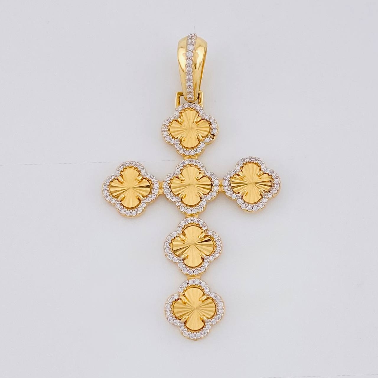 Pendant Cross Clover 4.8g / 2 in Yellow Gold 18K