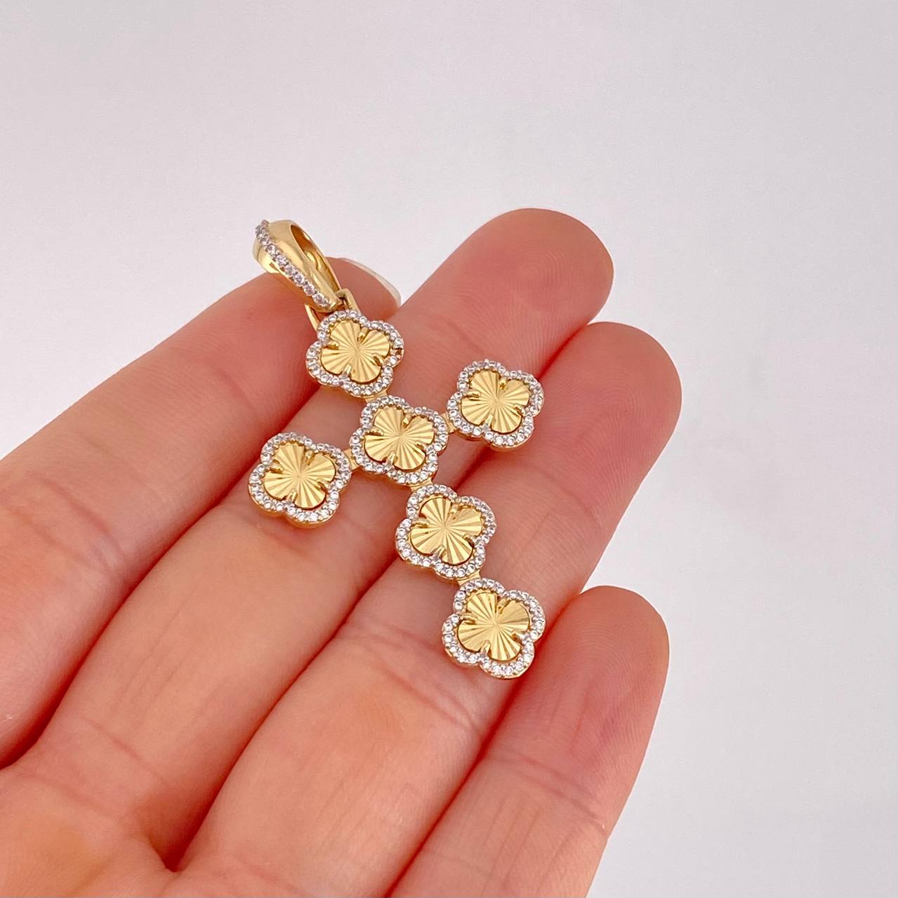 Pendant Cross Clover 4.8g / 2 in Yellow Gold 18K