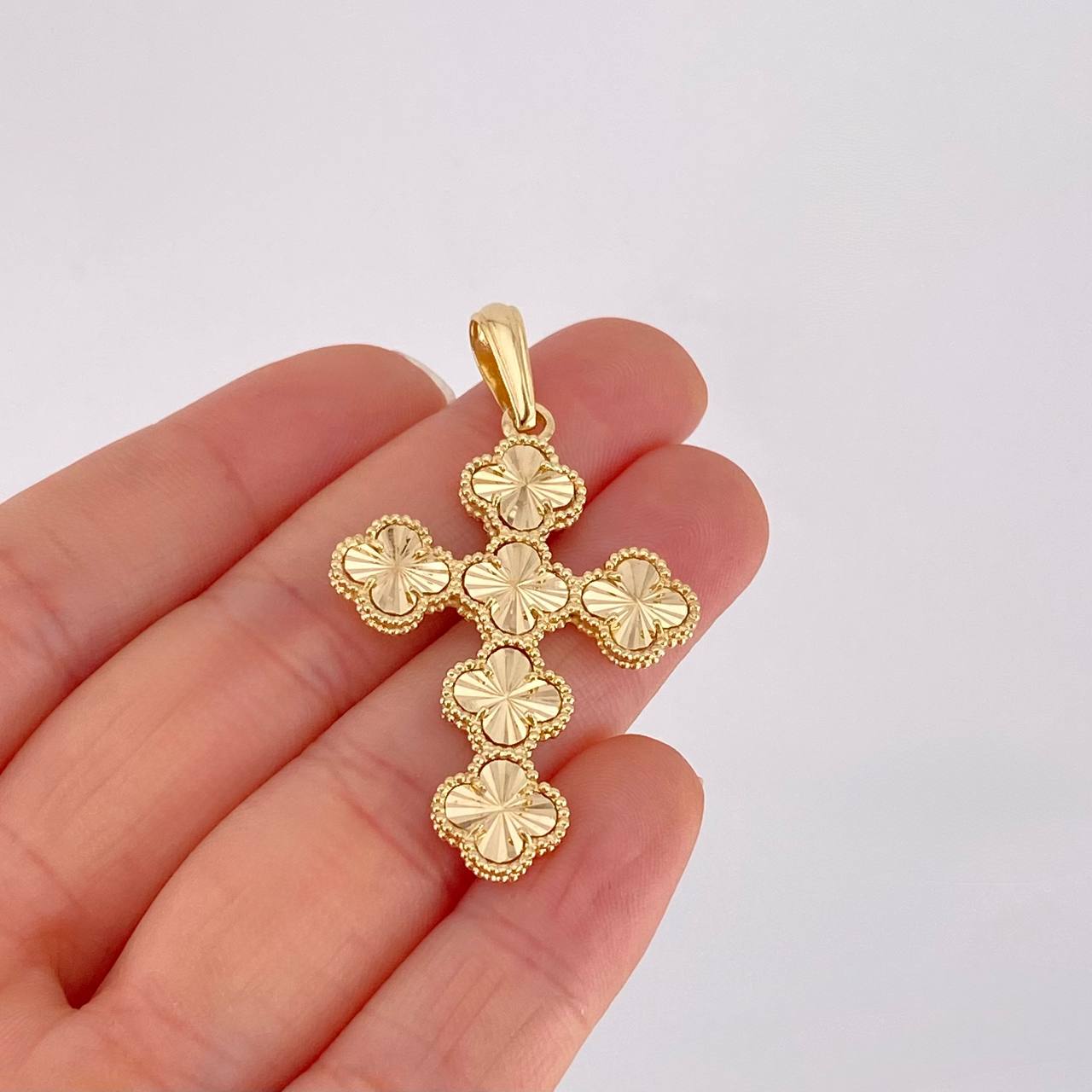 Dije Cruz Trébol Diamantado 6.4g / 2 in Oro Amarillo 18K