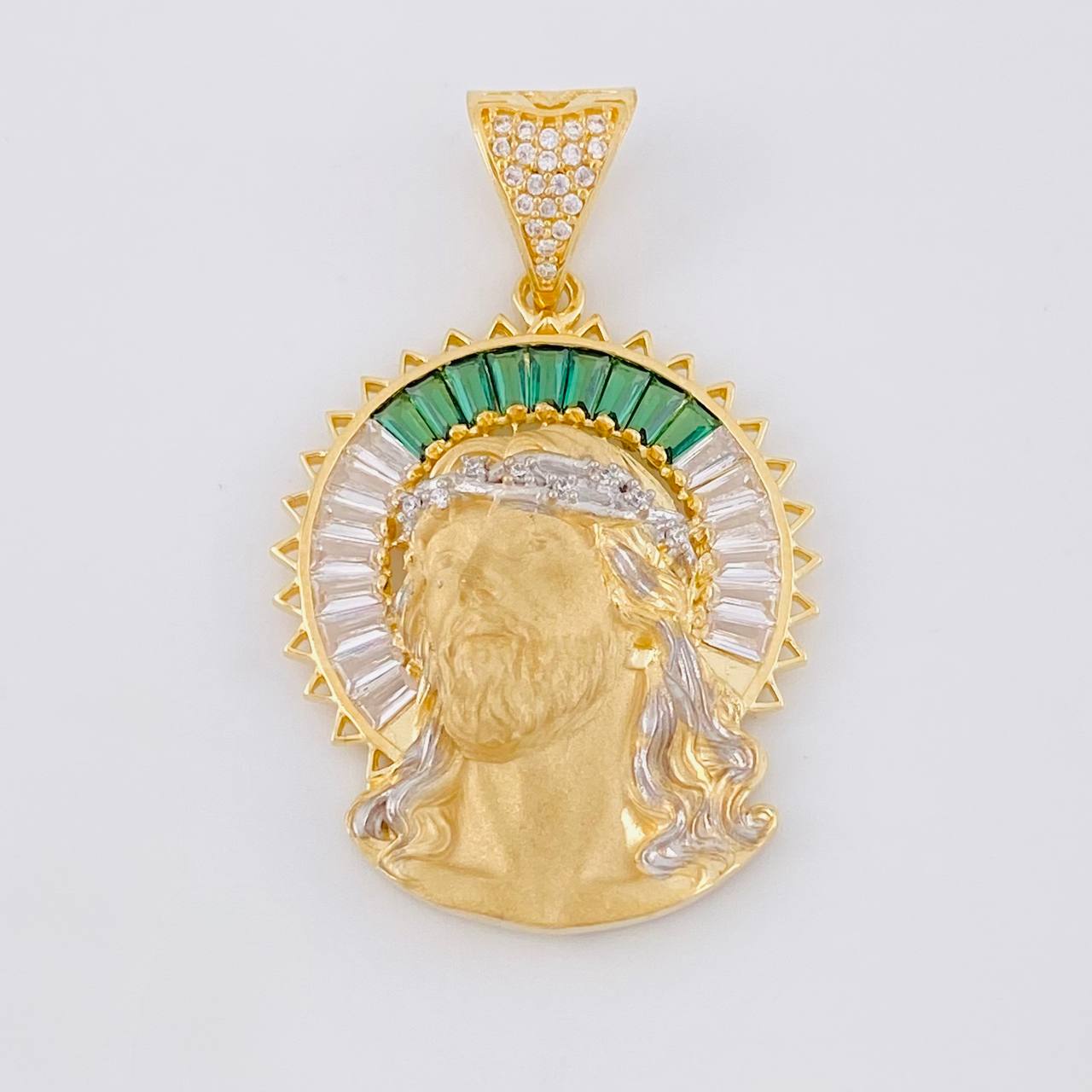 Pendant Christ Halo 9.05g / 1 3/4 in Two-Tone Yellow White 18K Gold