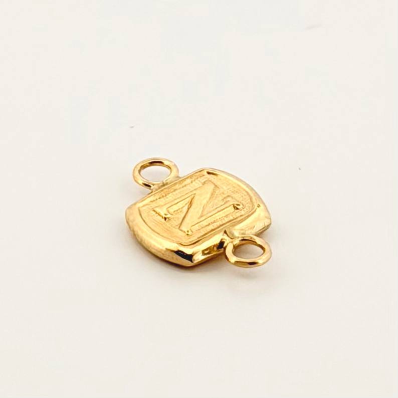 Herraje Letra N 0.25gr / 1/2 in / Oro Amarillo 18K
