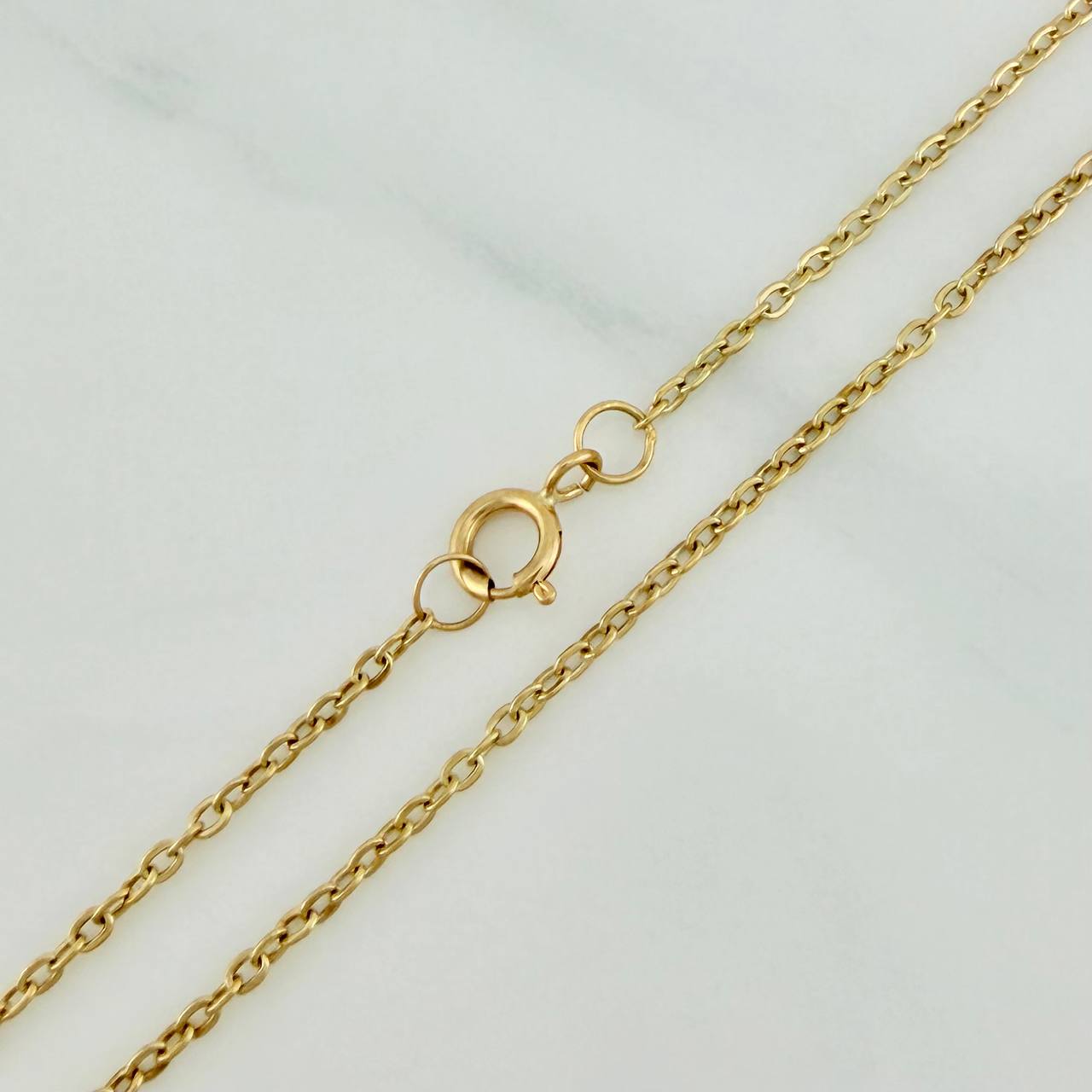 Cadena Escapulario Aro Seguido 3.85gr / 17 1/4 in / 1.2mm Oro Amarillo 18K %