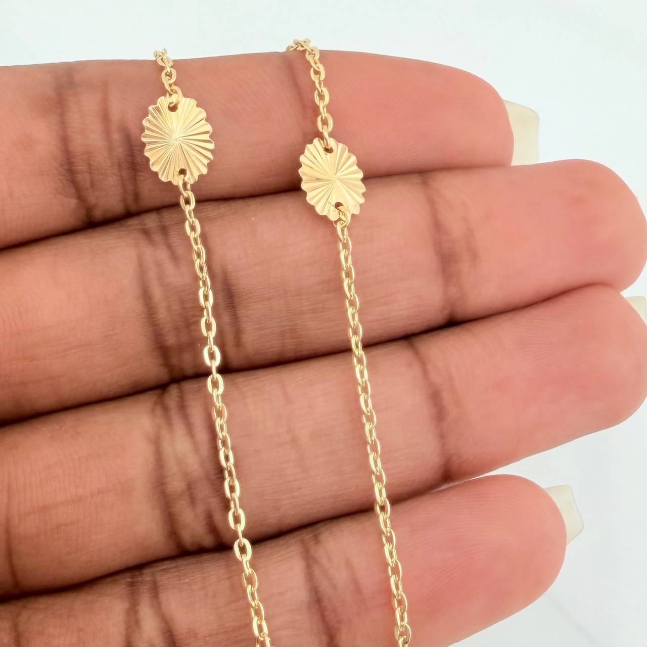 Cadena Ovalo Rayado 3.15gr / 16 1/4 in / 1mm Oro Amarillo 18K %