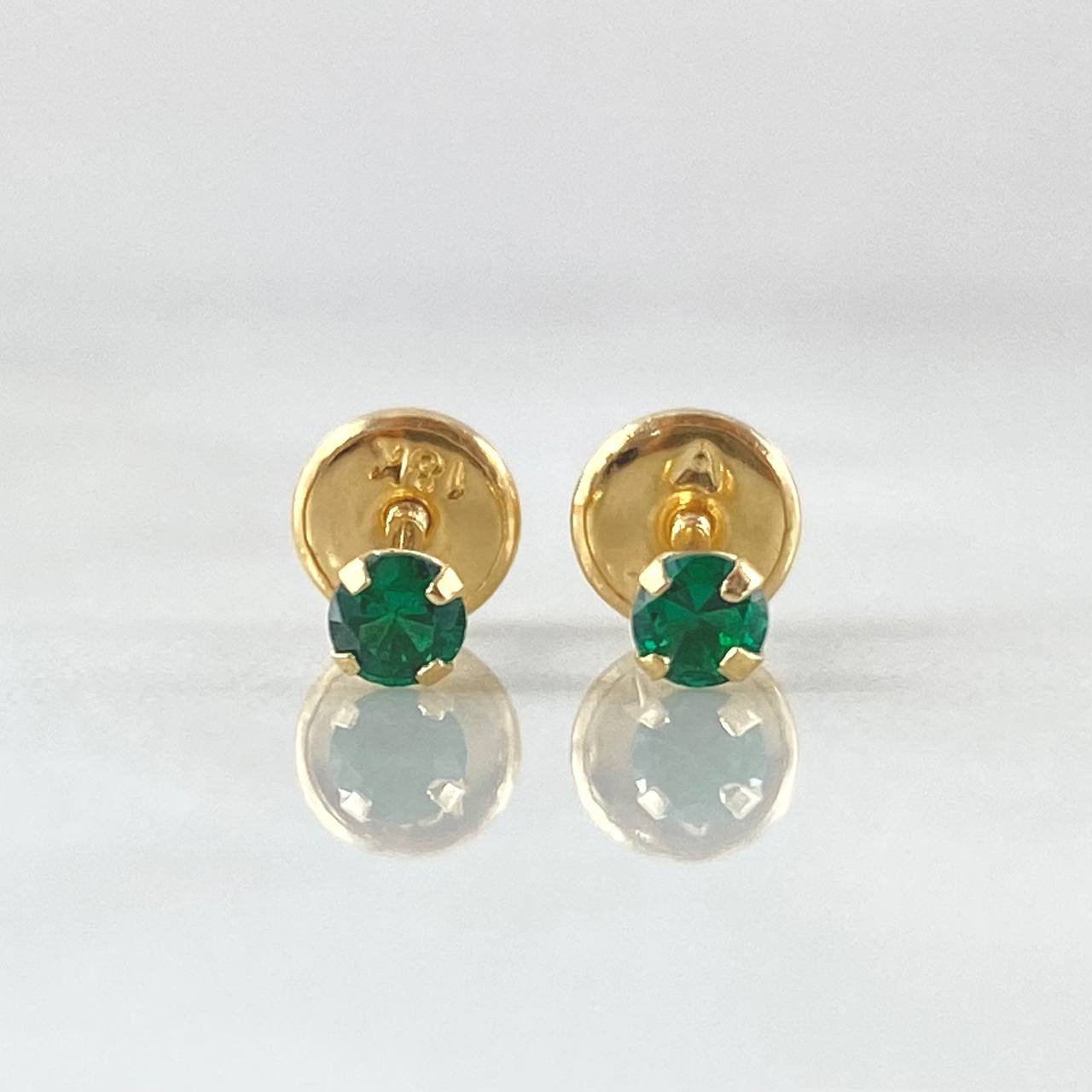Bezel Stud Earrings 0.45gr / 18K Yellow Gold ©
