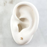 Beveled Stud Earrings 0.45gr / 18K Yellow Gold