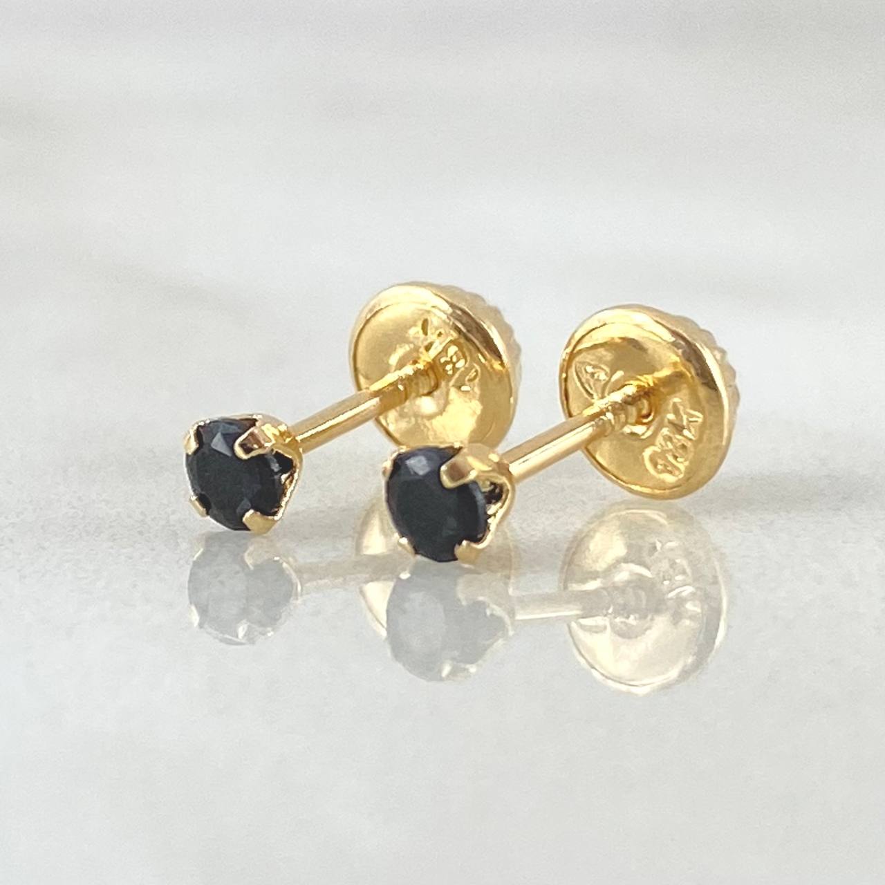 Stud Earrings Bezel 0.45gr / 18K Yellow Gold ©