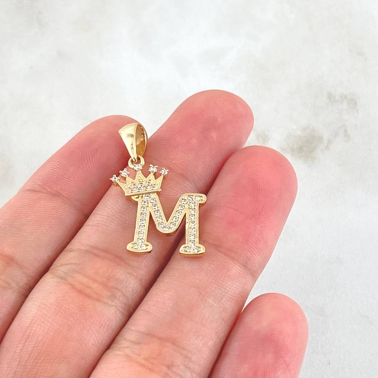 Pendant Crown Letter M 2.1gr / 2.5cm / 18K Yellow Gold