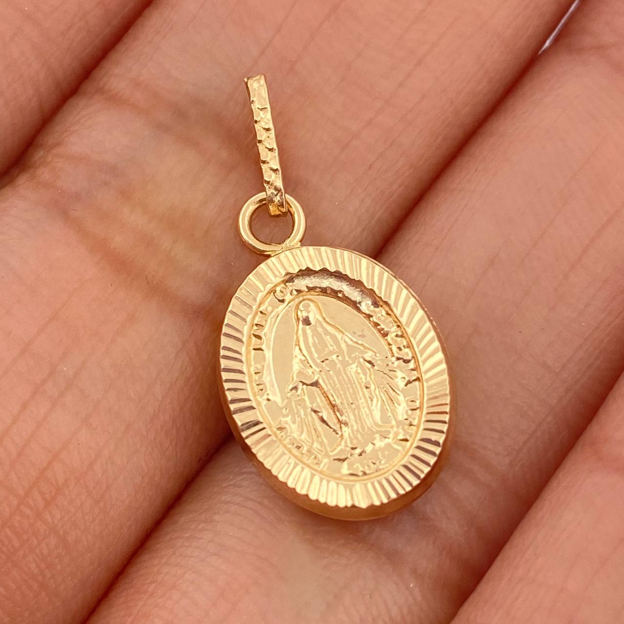 Dije Virgen Milagrosa 1.1gr / 1 in / Oro Amarillo 18K %