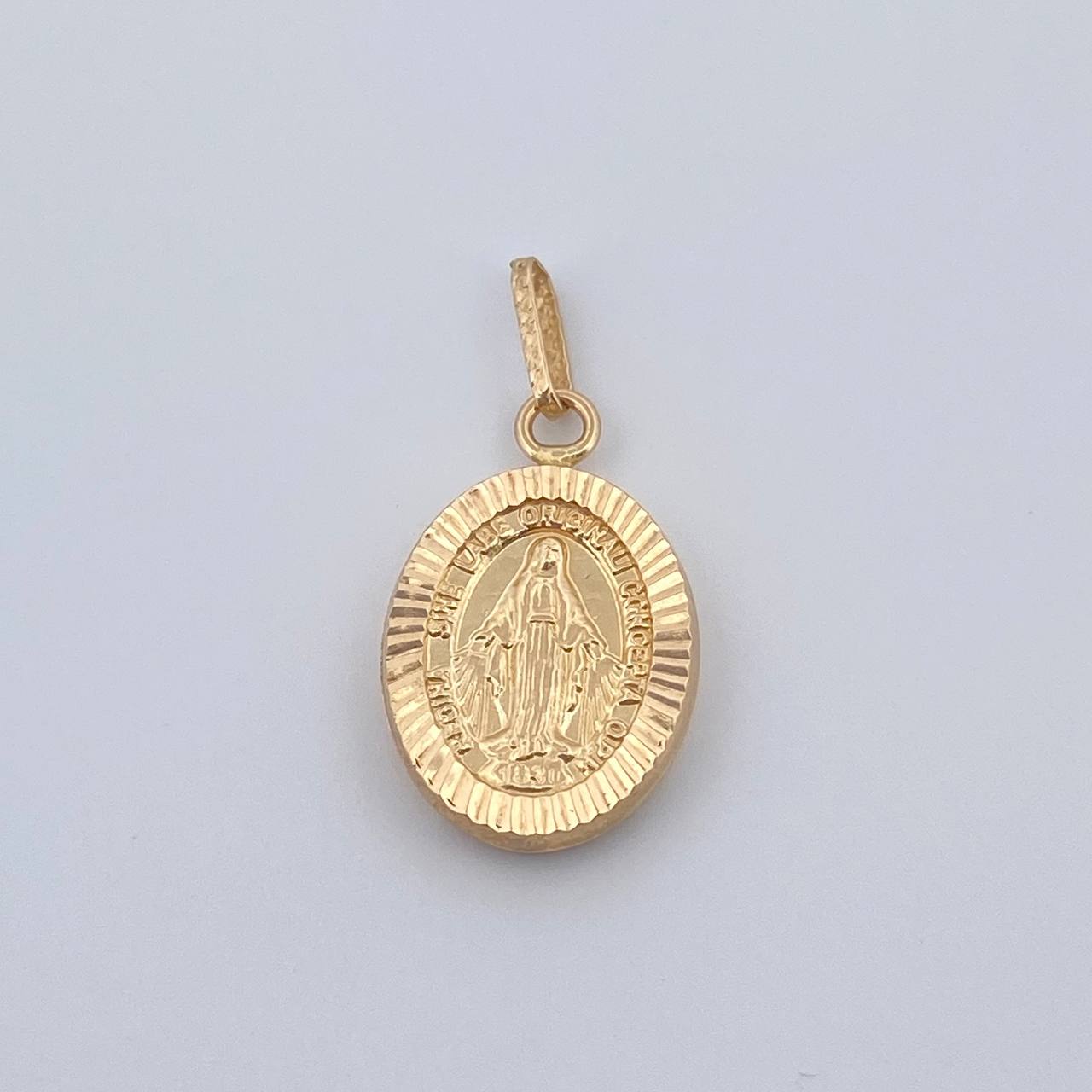Pendant Miraculous Virgin 0.85gr / 3/4 in / 18K Yellow Gold %
