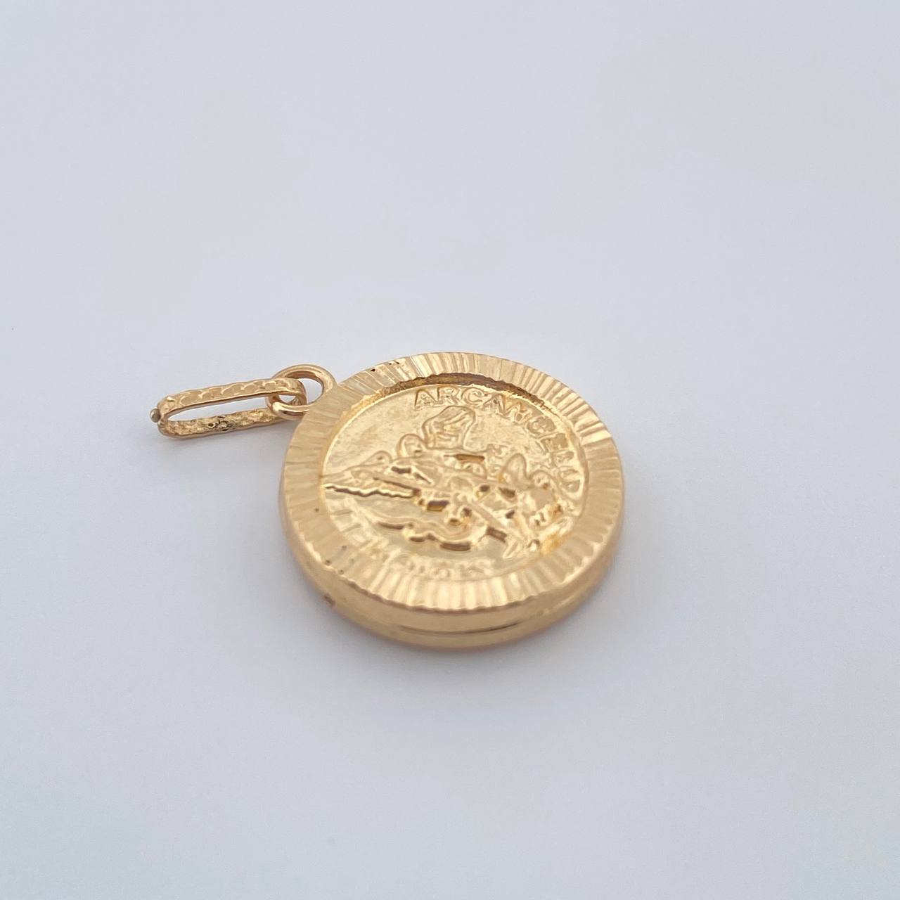 Dije San Miguel 1.35gr / 1 in / Oro Amarillo 18K &