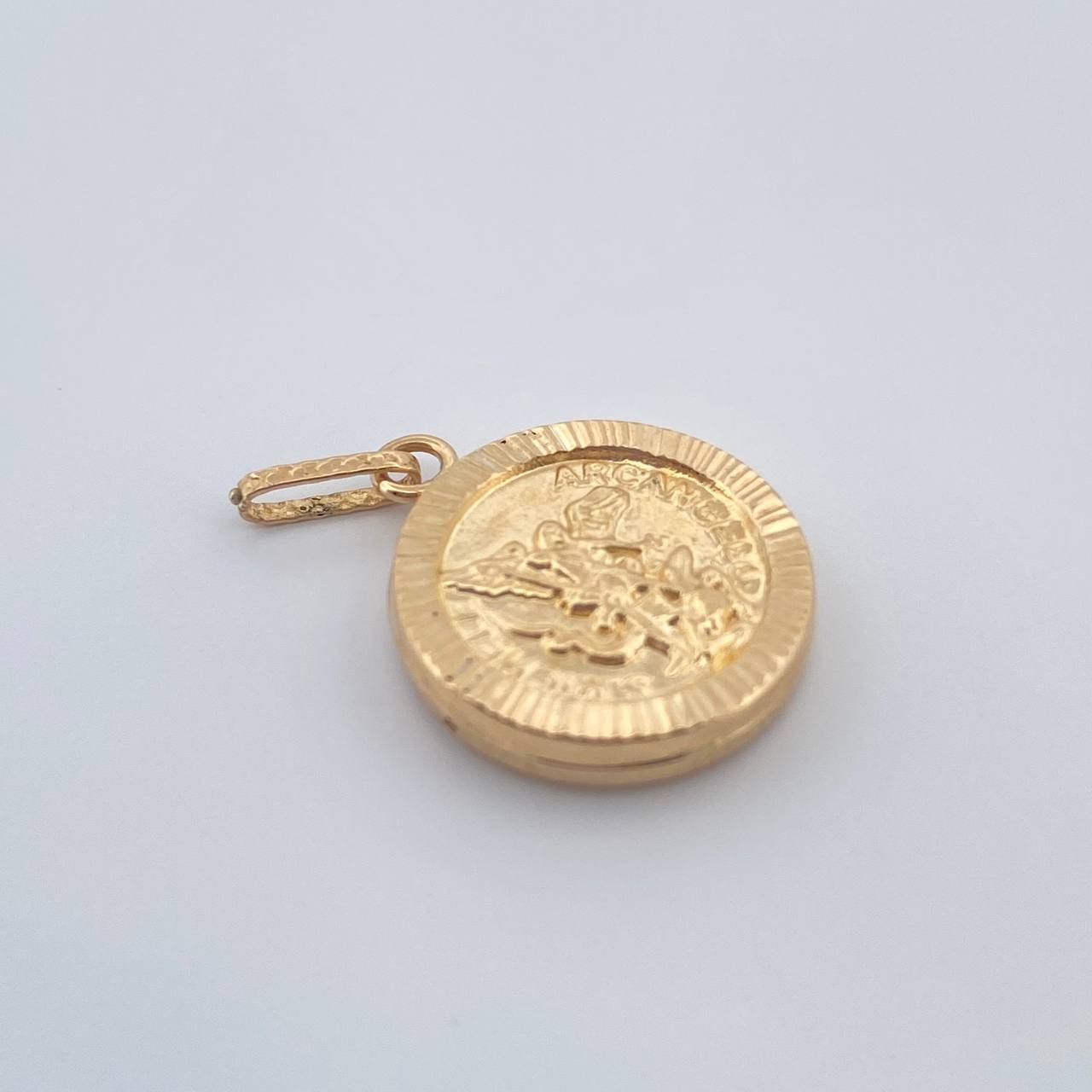 Dije San Miguel 1.35gr / 1 in / Oro Amarillo 18K %