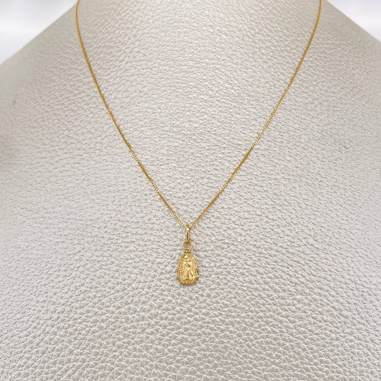 Set Cadena y Dije Veneciana + Virgen Guadalupe 1.8gr / 17 3/4 in / 0.6mm Oro Amarillo 18K %
