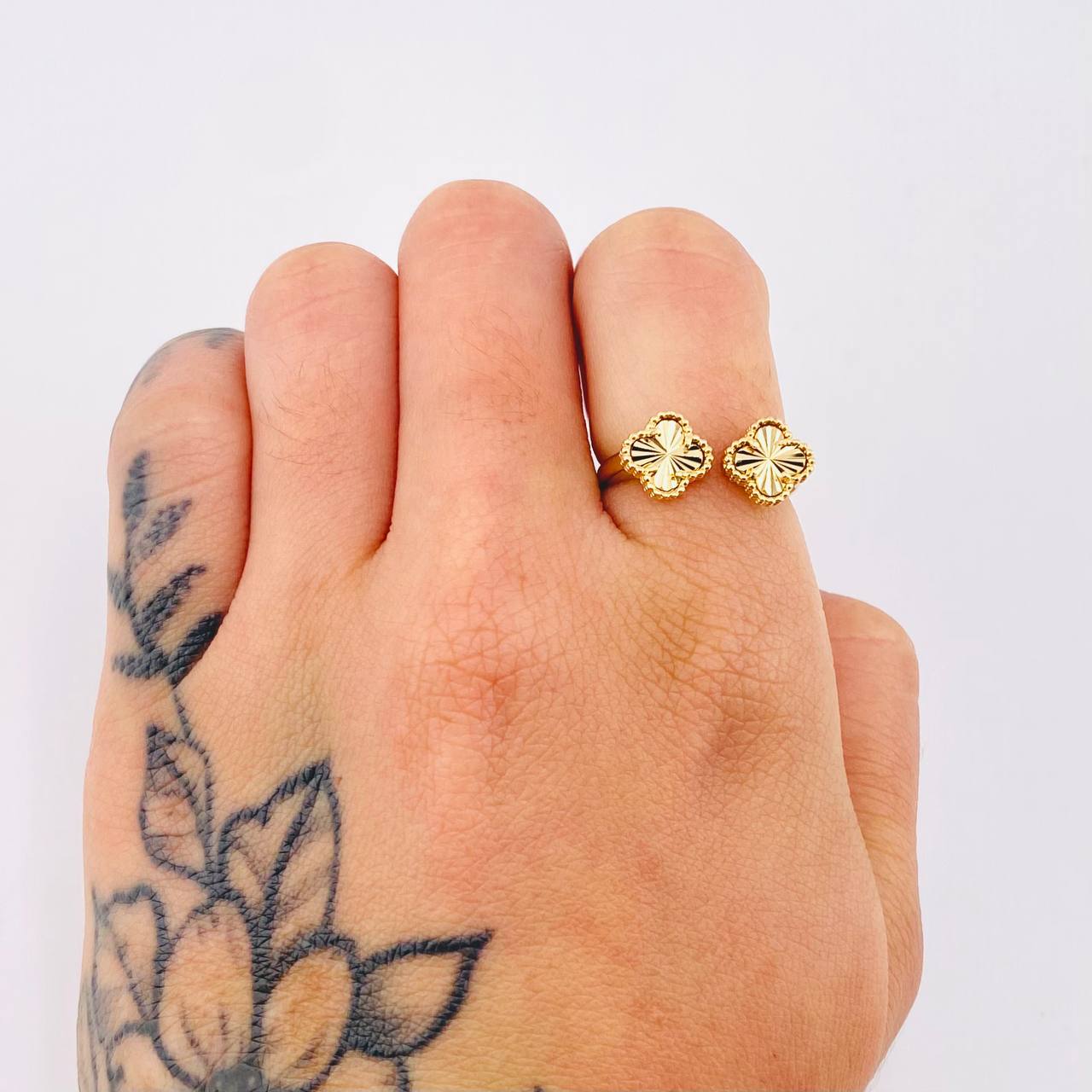 Anillo Dos trebol 2.7gr / T5 1/4 / Oro Amarillo Nac.Esp. 18K