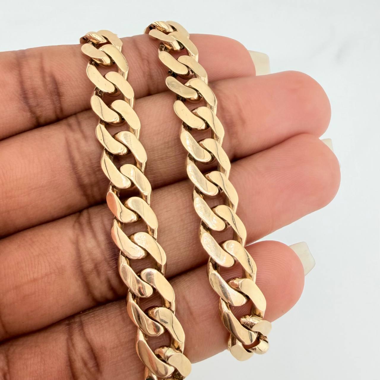 Cadena Cubana 35.85gr / 23 1/4 in / 7.8mm Oro Amarillo Nac.Esp. 18K $