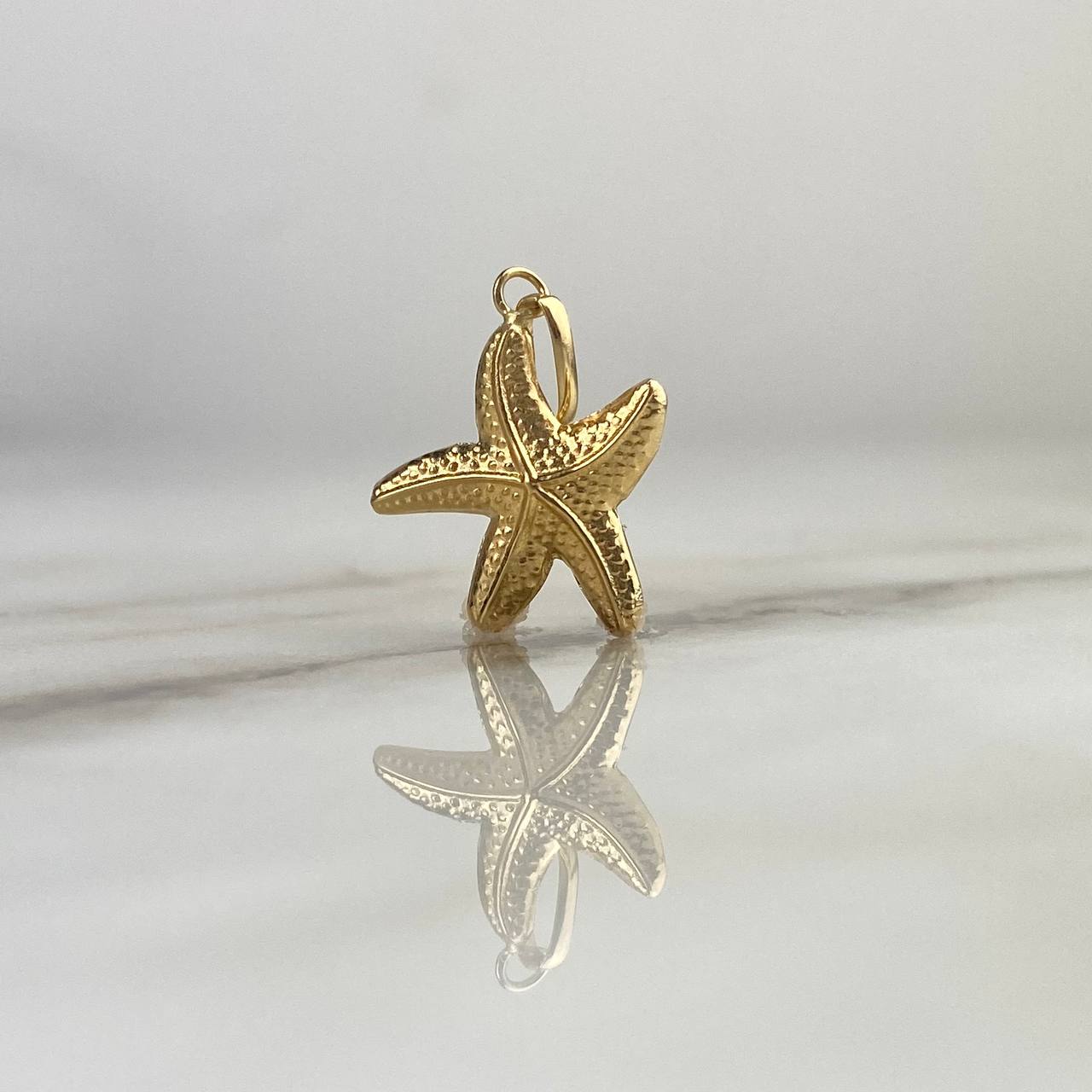 Pendant Starfish 0.9gr / 2.4cm Die-cut Yellow Gold