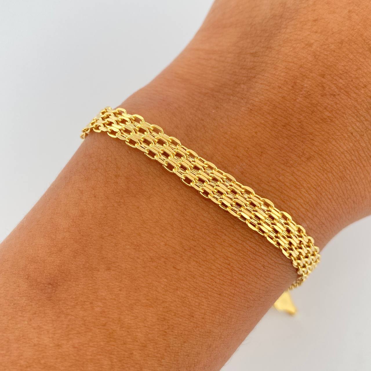 Pulso Chino 3.5gr / 6 3/4 in / 2.3mm Oro Amarillo +1 18K &