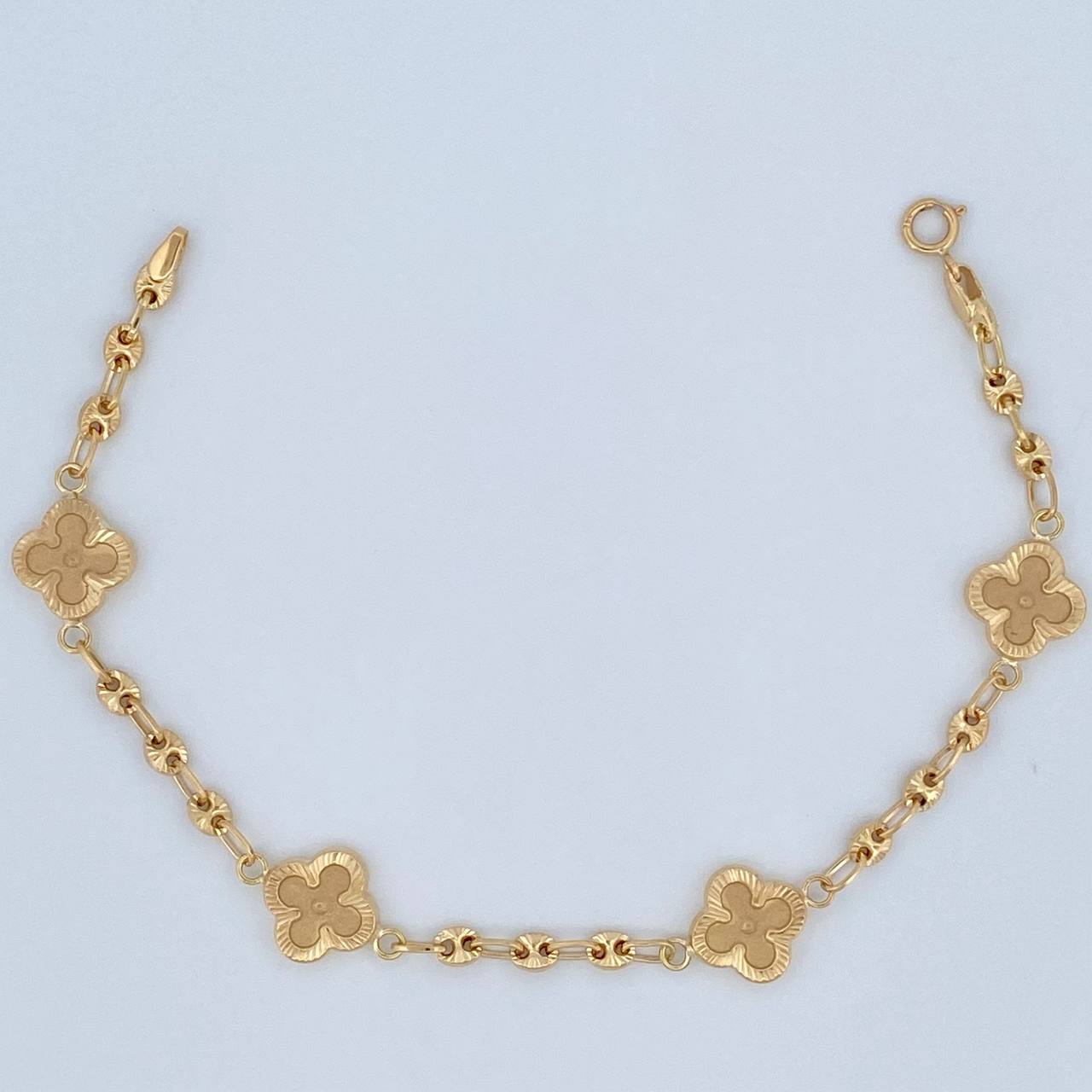 Pulso Trebol GC 4.45gr / 7 in / 3.2mm Oro Amarillo 18K %