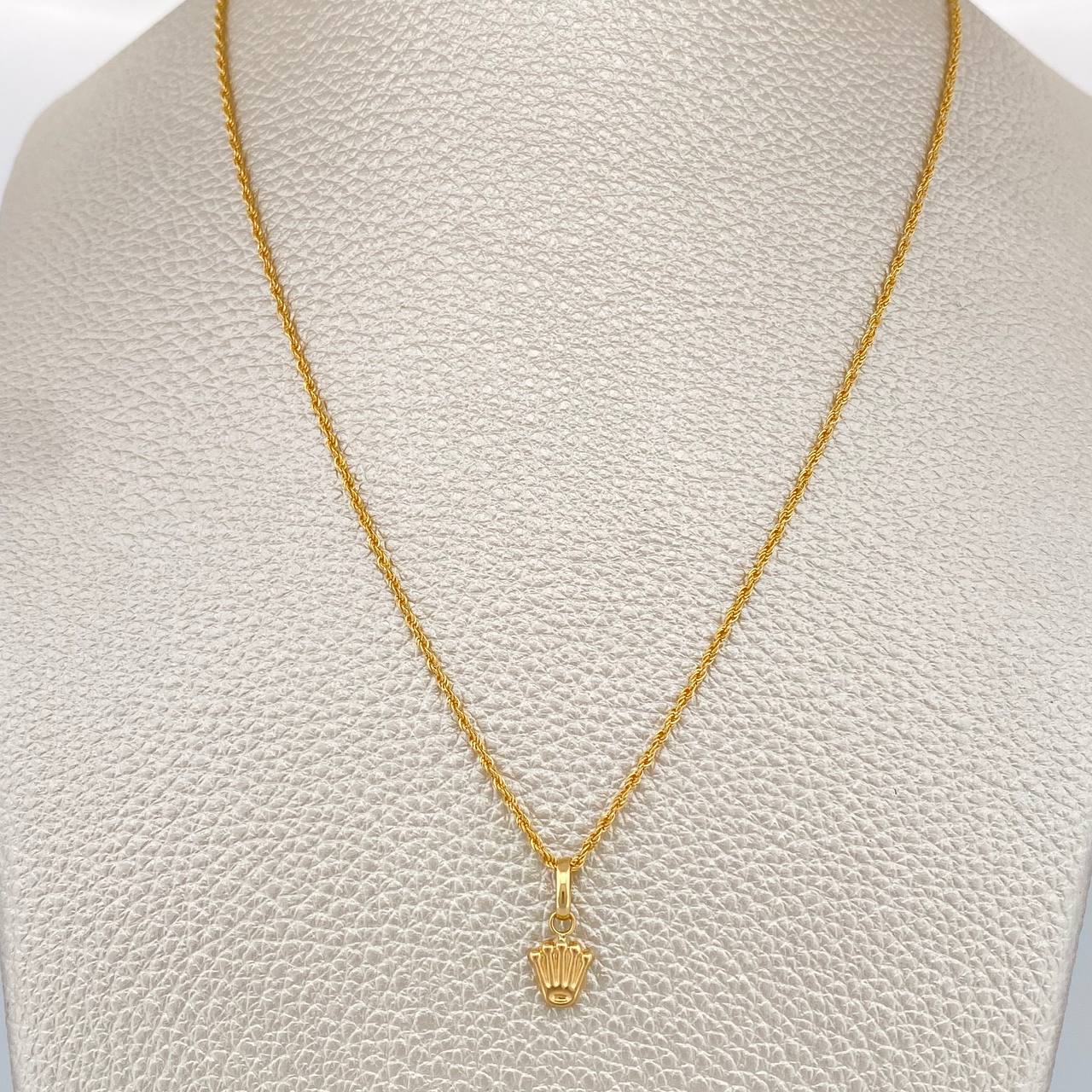 Lazo Chain and Pendant Set + Crown 1.25gr / 17 3/4 in / 0.8mm 18K Yellow Gold %