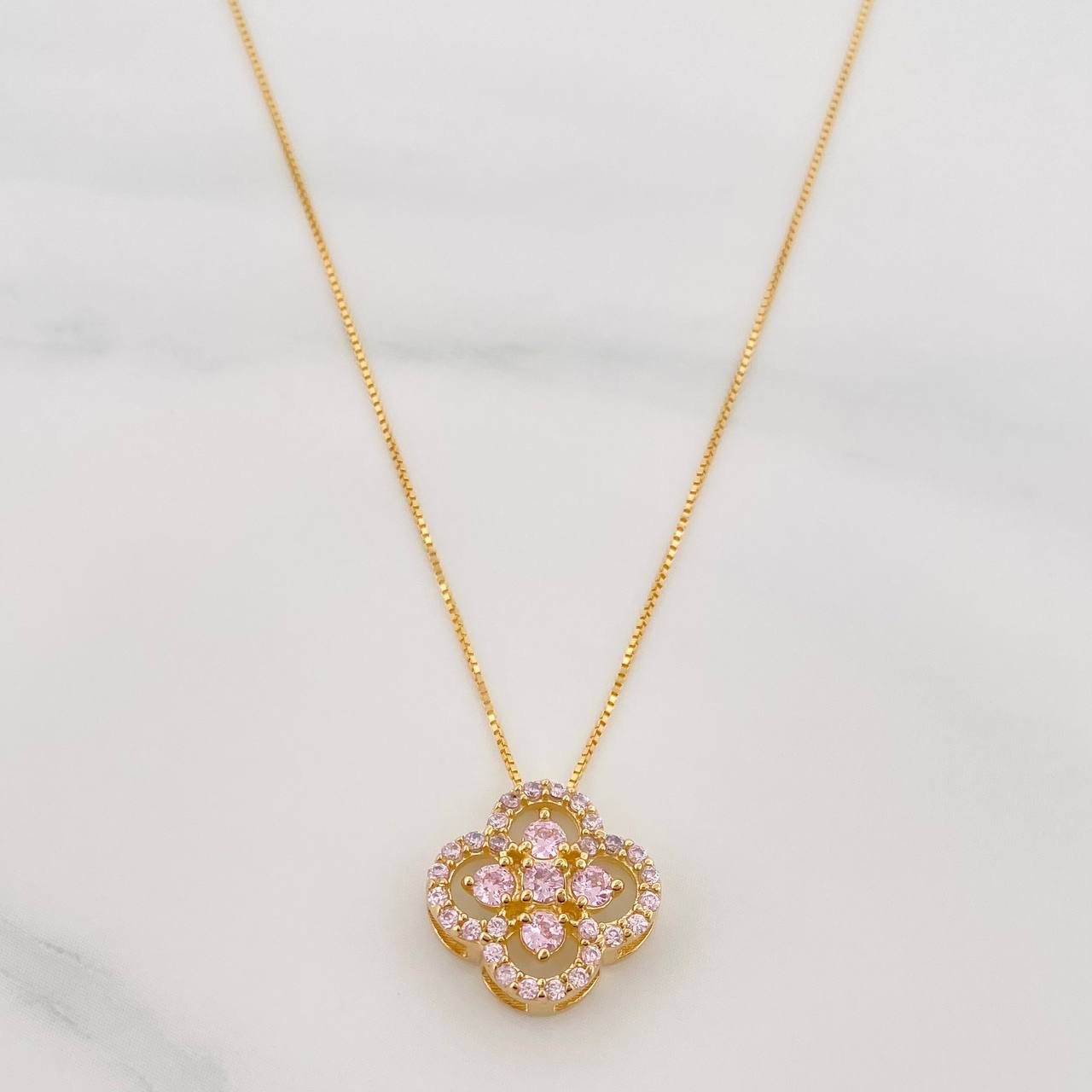 Set Cadena Veneciana + Dije Trebol / 2.3 g / 17 3/4 in Oro Amarillo 18K