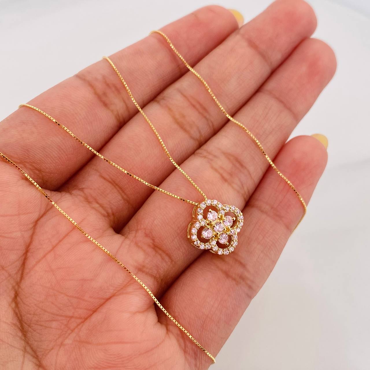 Set Cadena Veneciana + Dije Trebol / 2.3 g / 17 3/4 in Oro Amarillo 18K
