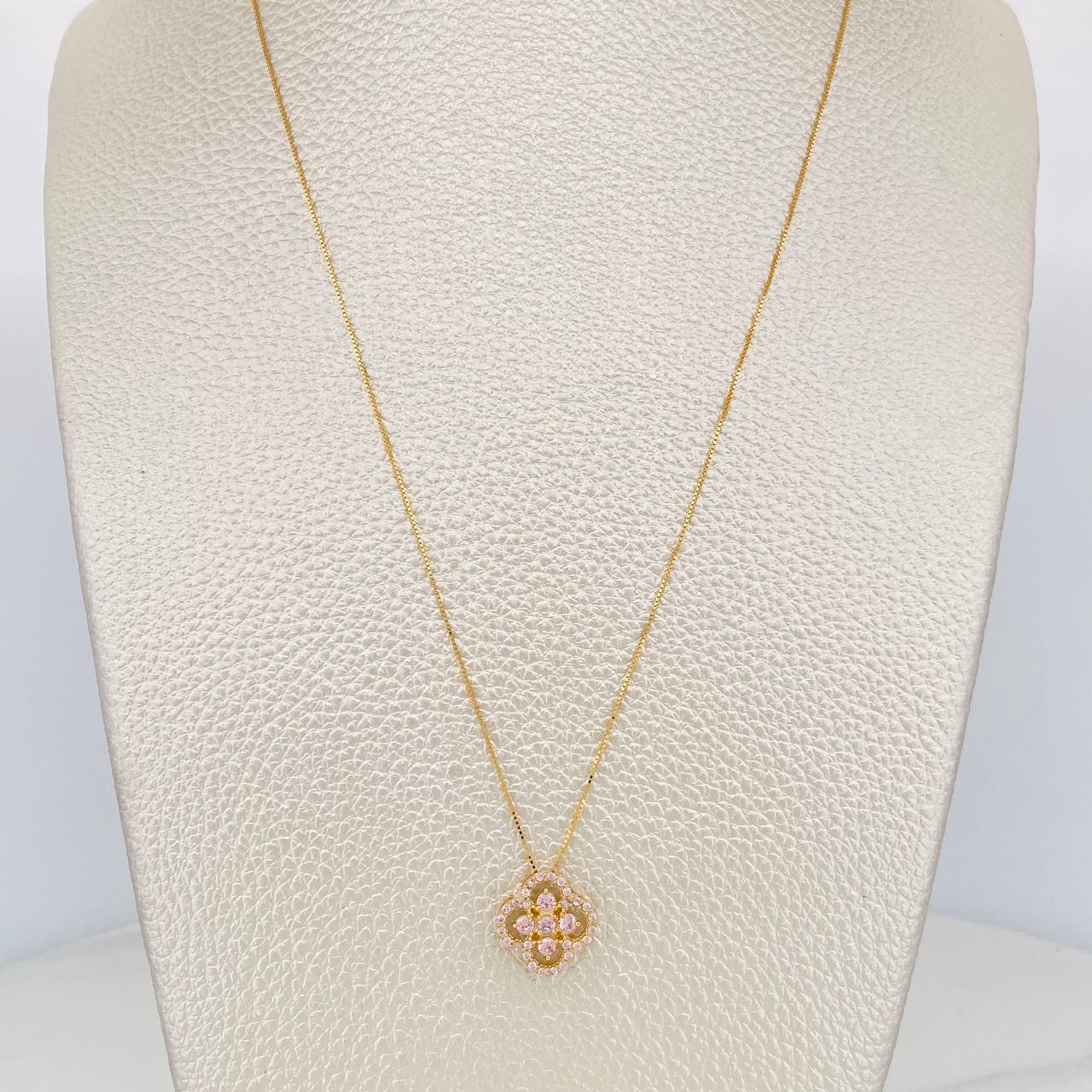 Set Cadena Veneciana + Dije Trebol / 2.3 g / 17 3/4 in Oro Amarillo 18K