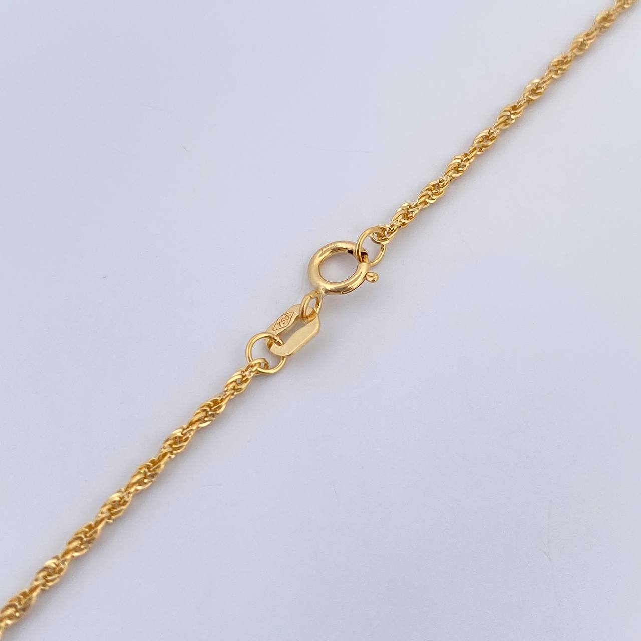 Set Rope Chain and Pendant+ Virgin of Guadalupe 1.1gr / 15 1/2 in / 1.16mm 18K Yellow Gold $