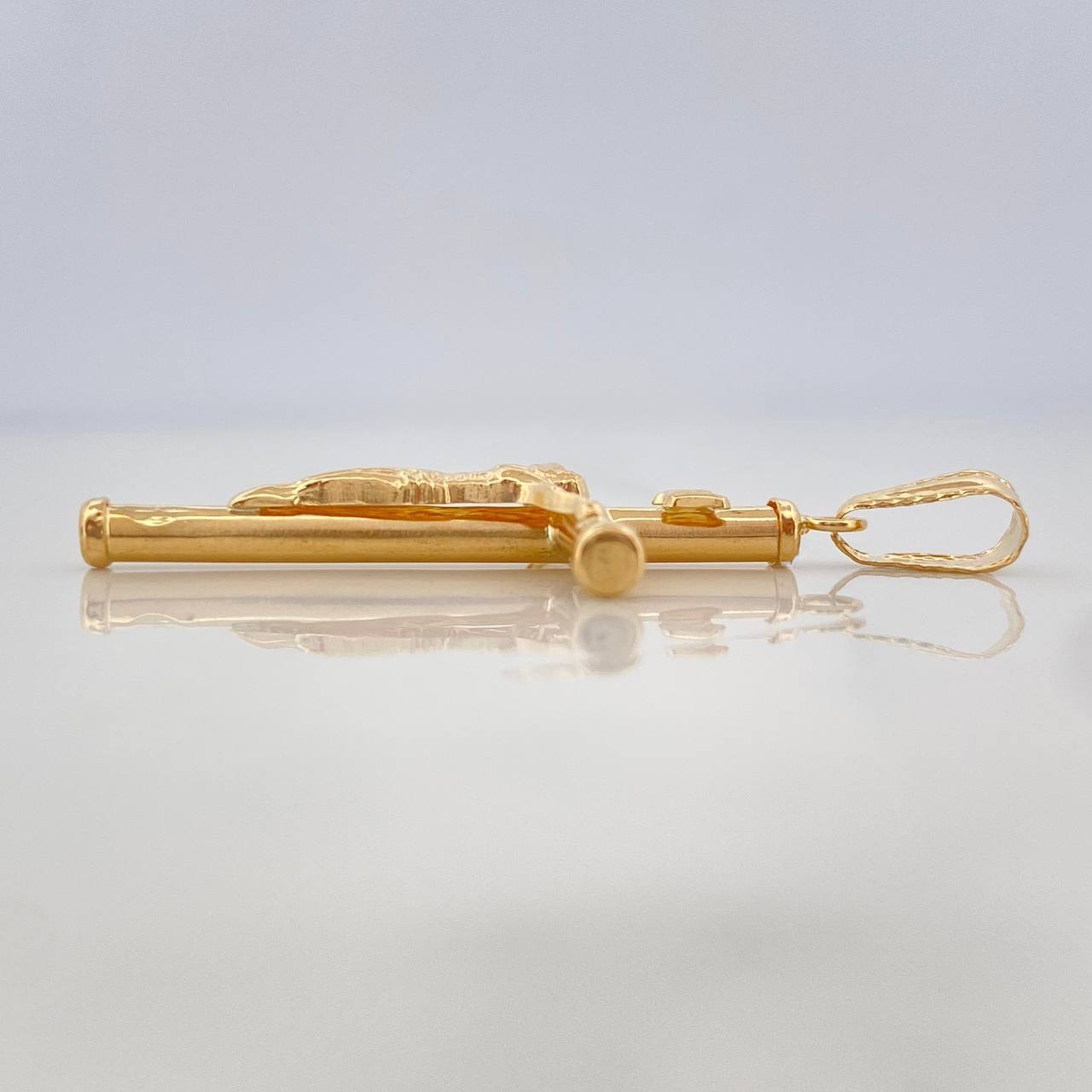 Pendant Cross Christ 1.75 g / 1 3/4 in 18K Yellow Gold