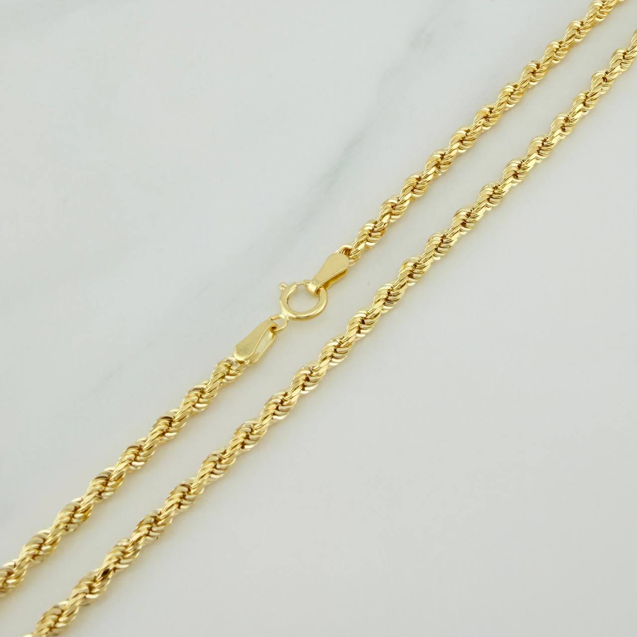 Cadena Lazo 5.75gr / 19 3/4 in / 2.4mm Oro Amarillo +3 18K %