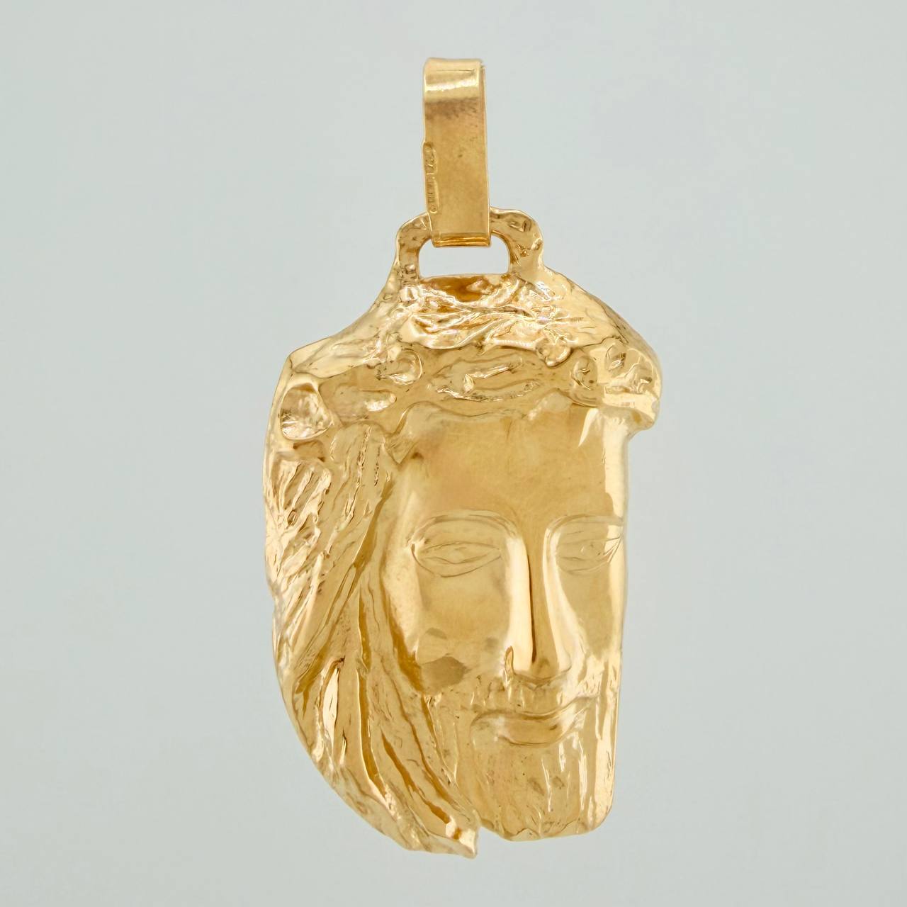 Dije Rostro Cristo 5.85gr / 1 3/4 in / Oro Amarillo  18K $
