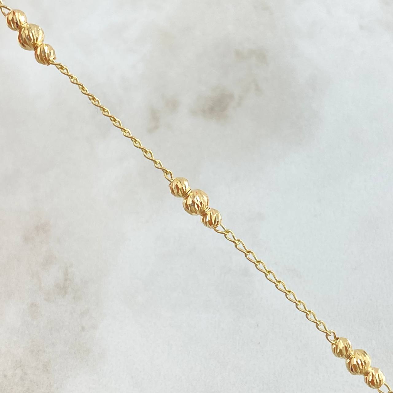 Pulso Espiga Militar 2.3gr / 18cm / 3mm-4mm Bolas Diamantadas Oro Amarillo 18K