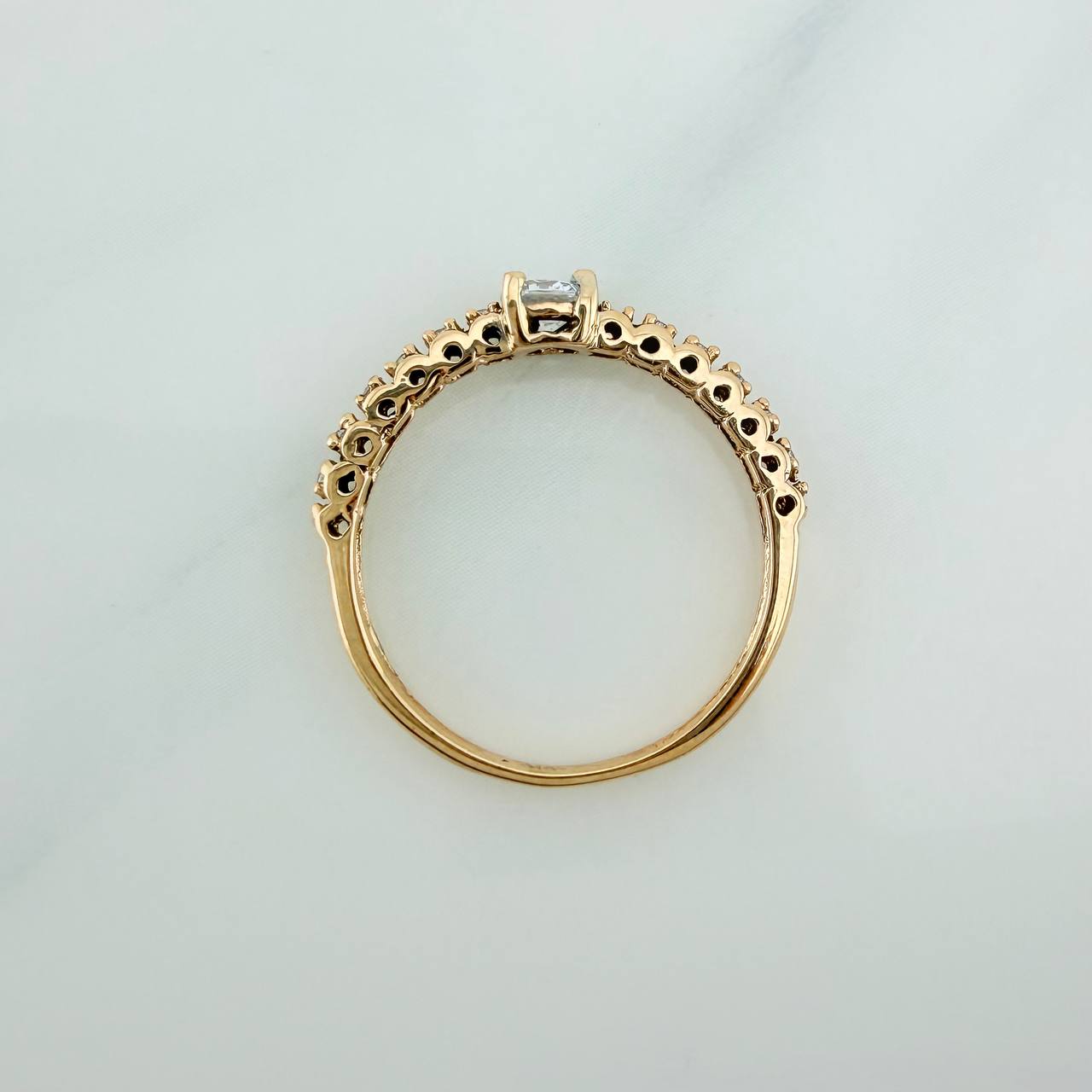 Anillo Solitario Churumbela 1.95gr / T6 / Oro Amarillo 18K %
