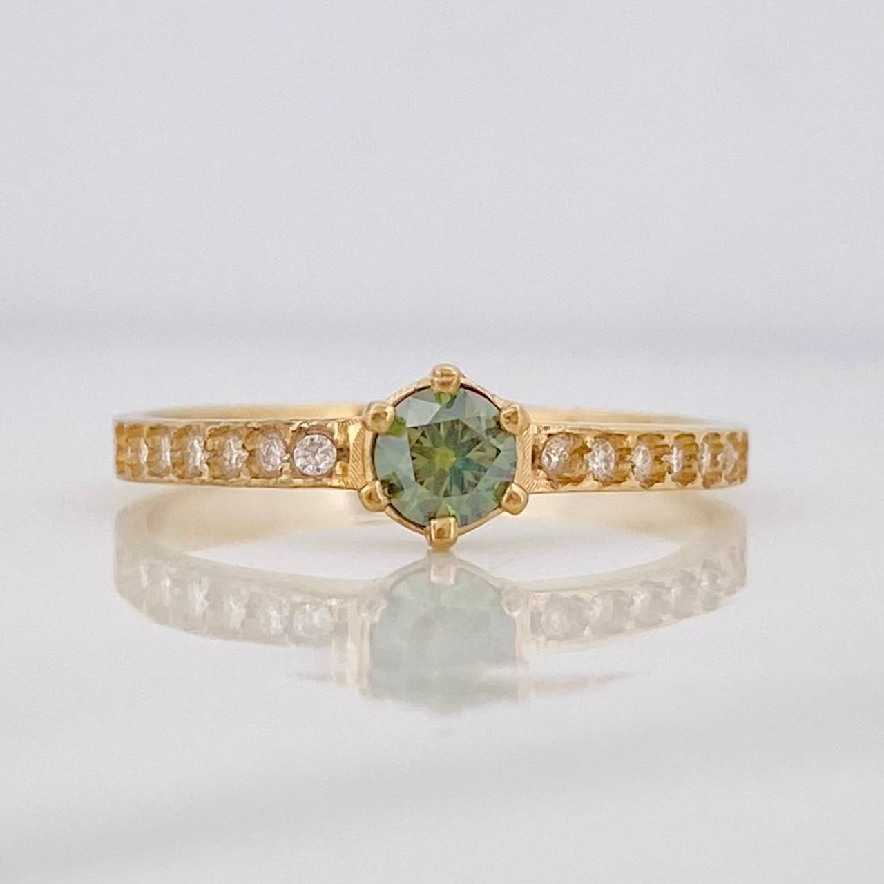 Solitaire Churumbela Ring Moissanites 0.34 pts 2.05g / T8 1/4 Yellow Gold 18K