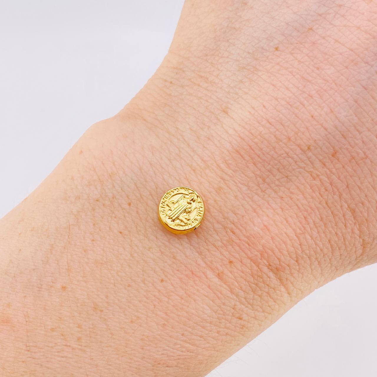 Herraje San Benito Mate 0.4g / 1/4 in Oro Amarillo 18K