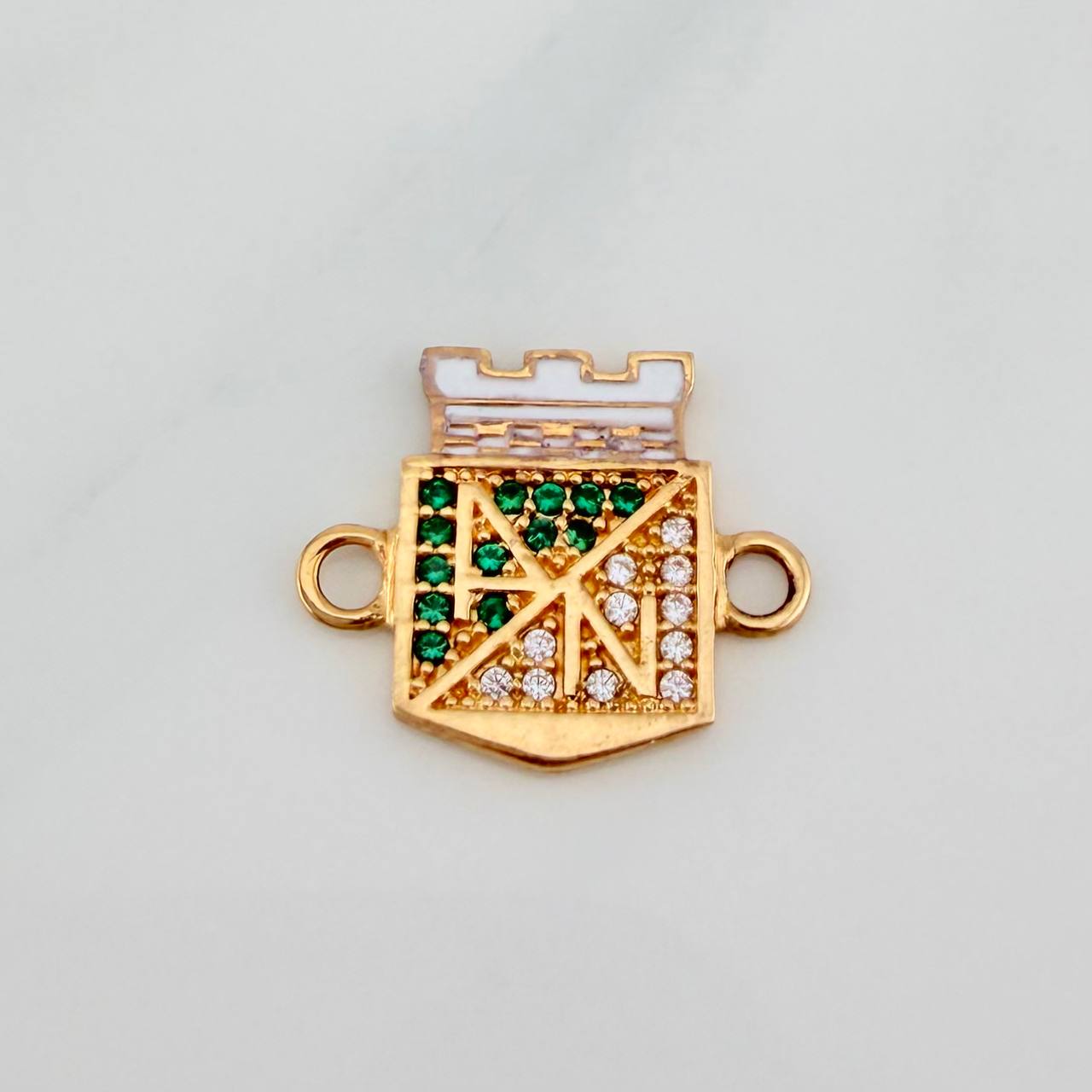 Herraje Equipo Escudo Deportivo Nacional 1.6gr / 1/2 in / Oro Amarillo 18K %