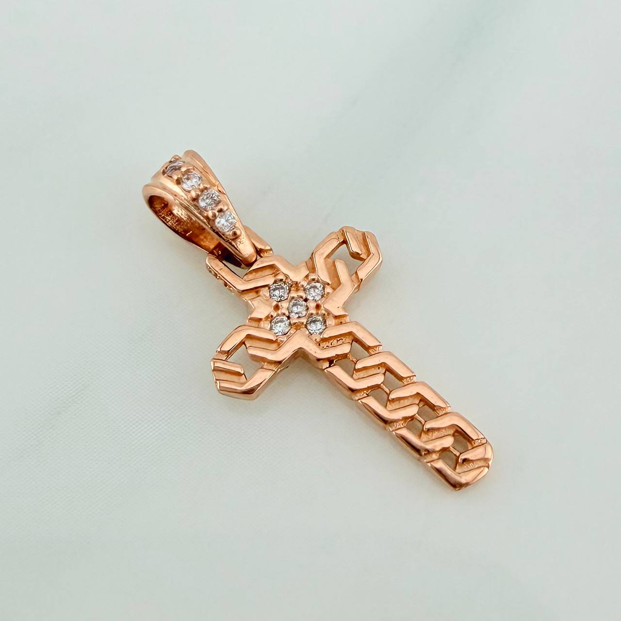 Dije Cruz Zig Zag 1gr / 3/4 in / Oro Rosa 18K %