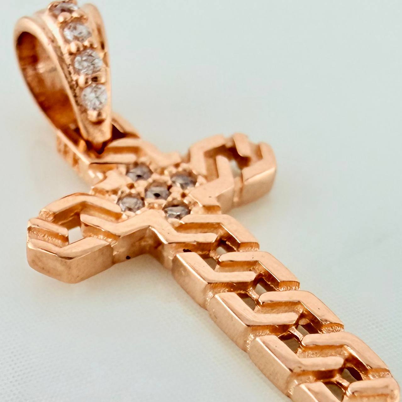 Dije Cruz Zig Zag 1gr / 3/4 in / Oro Rosa 18K %