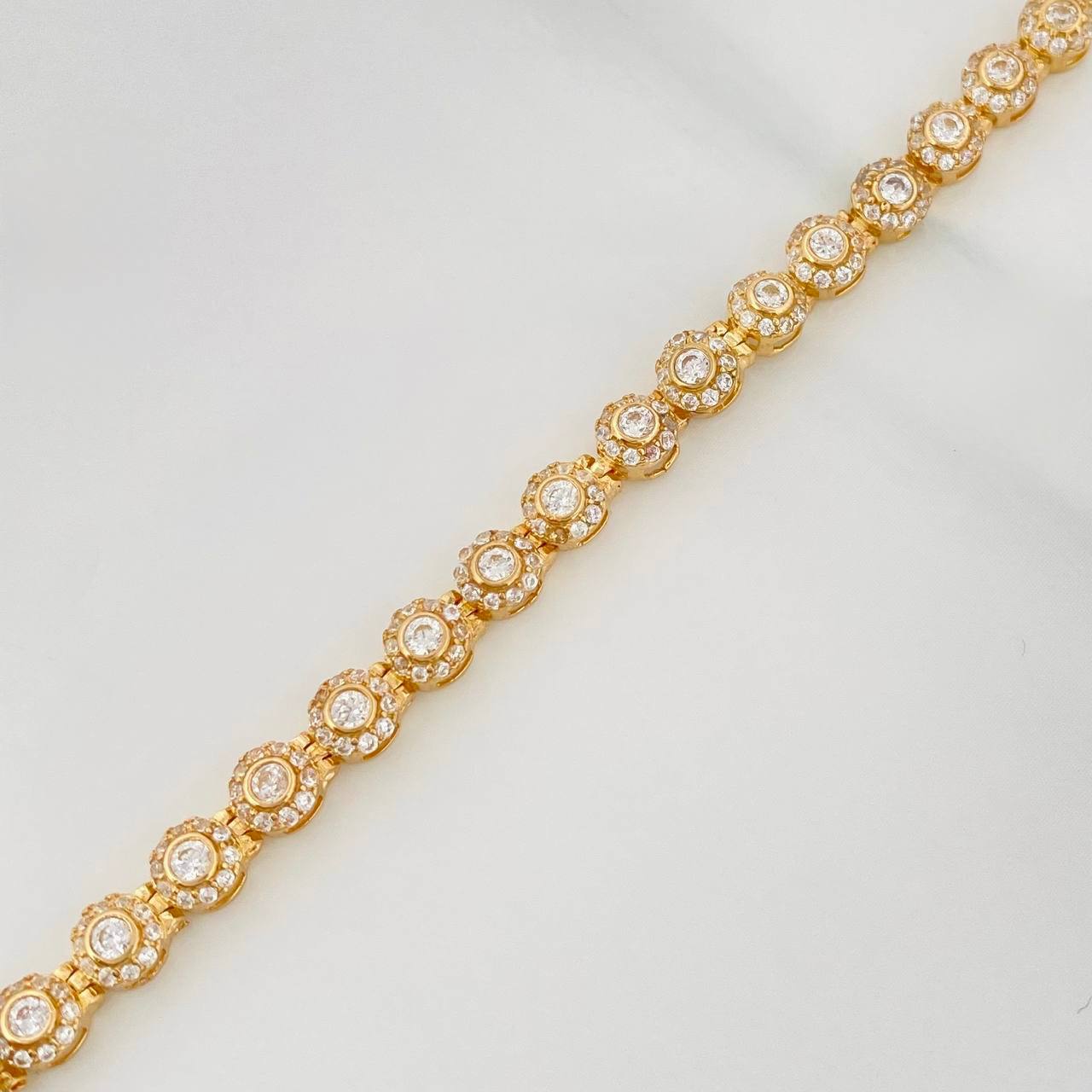 Tennis Bracelet 9.55 g / 7 3/4 in / 4.54 mm 18K Yellow Gold