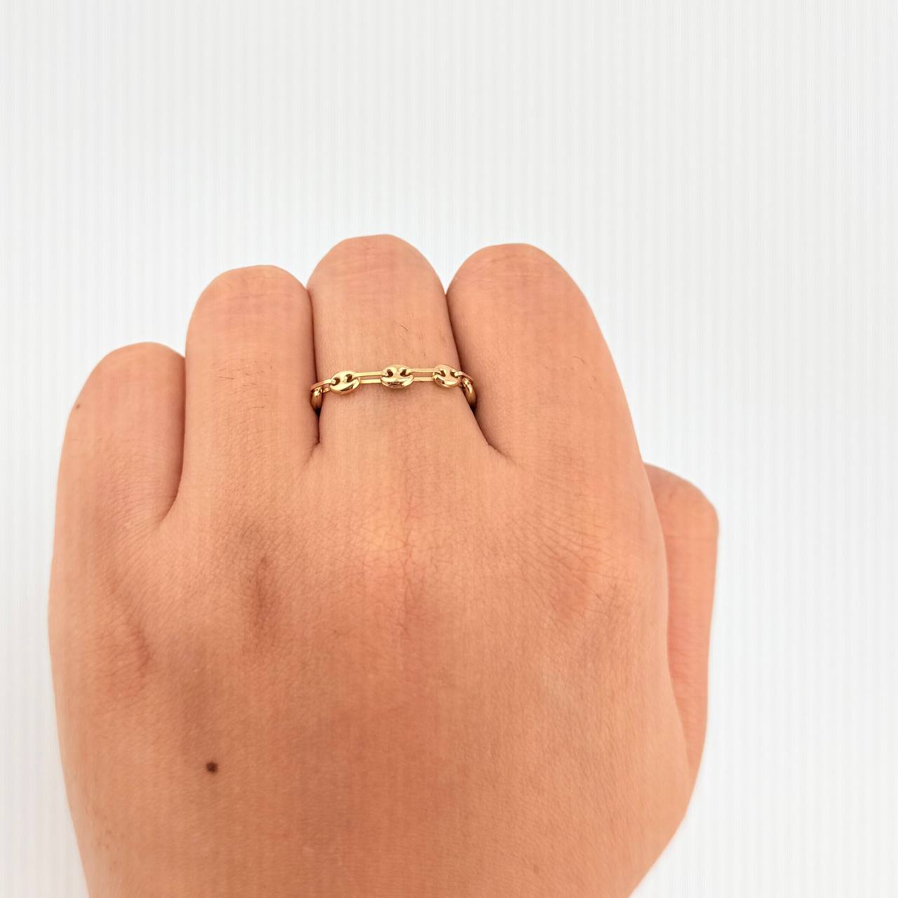 Anillo Gc 0.7gr / T8 3/4 - 9 1/4 / 3.3mm Oro Amarillo 18K