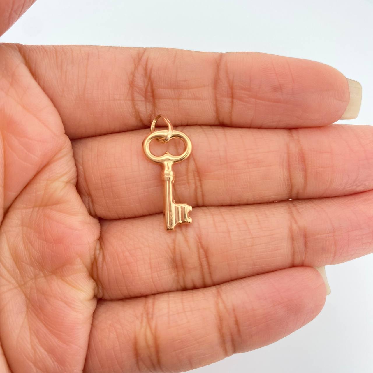 Dije Llave 1gr / 1 in / Oro Amarillo 18K %