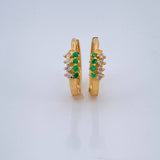 Candongas Doble Carril Esmeraldas Diamantes 1.5gr / 1/2 in / Oro Amarillo 18K $