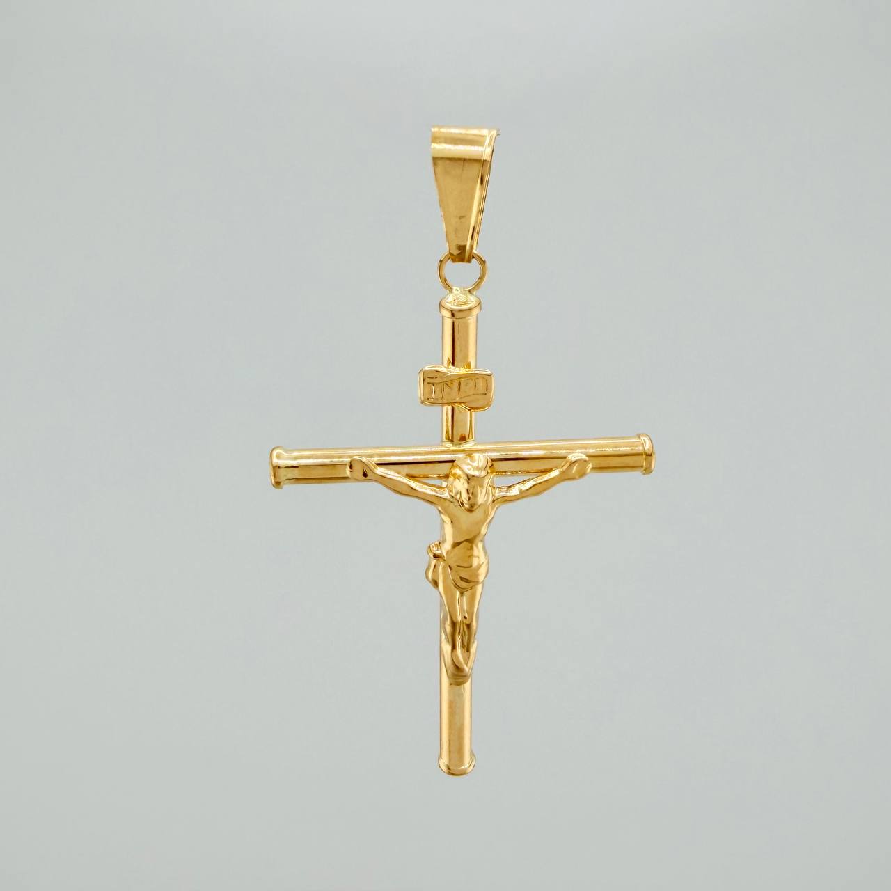 Dije Cruz Cristo 2.7gr / 2 in / Oro Amarillo 18K &