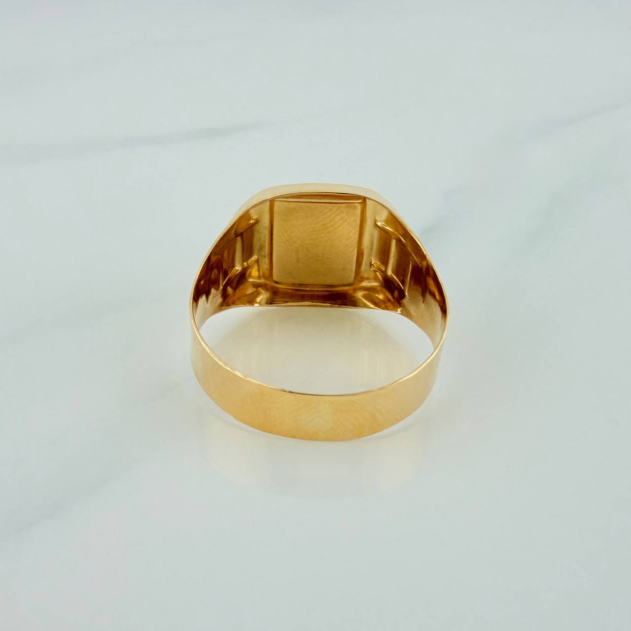 Rectangular Signet Ring 4.55gr / T10 3/4 / 18K Yellow Gold $