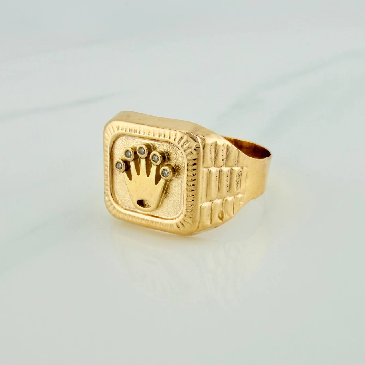 Anillo Sello Corona 3.7gr / T11 3/4 / Oro Amarillo 18K $