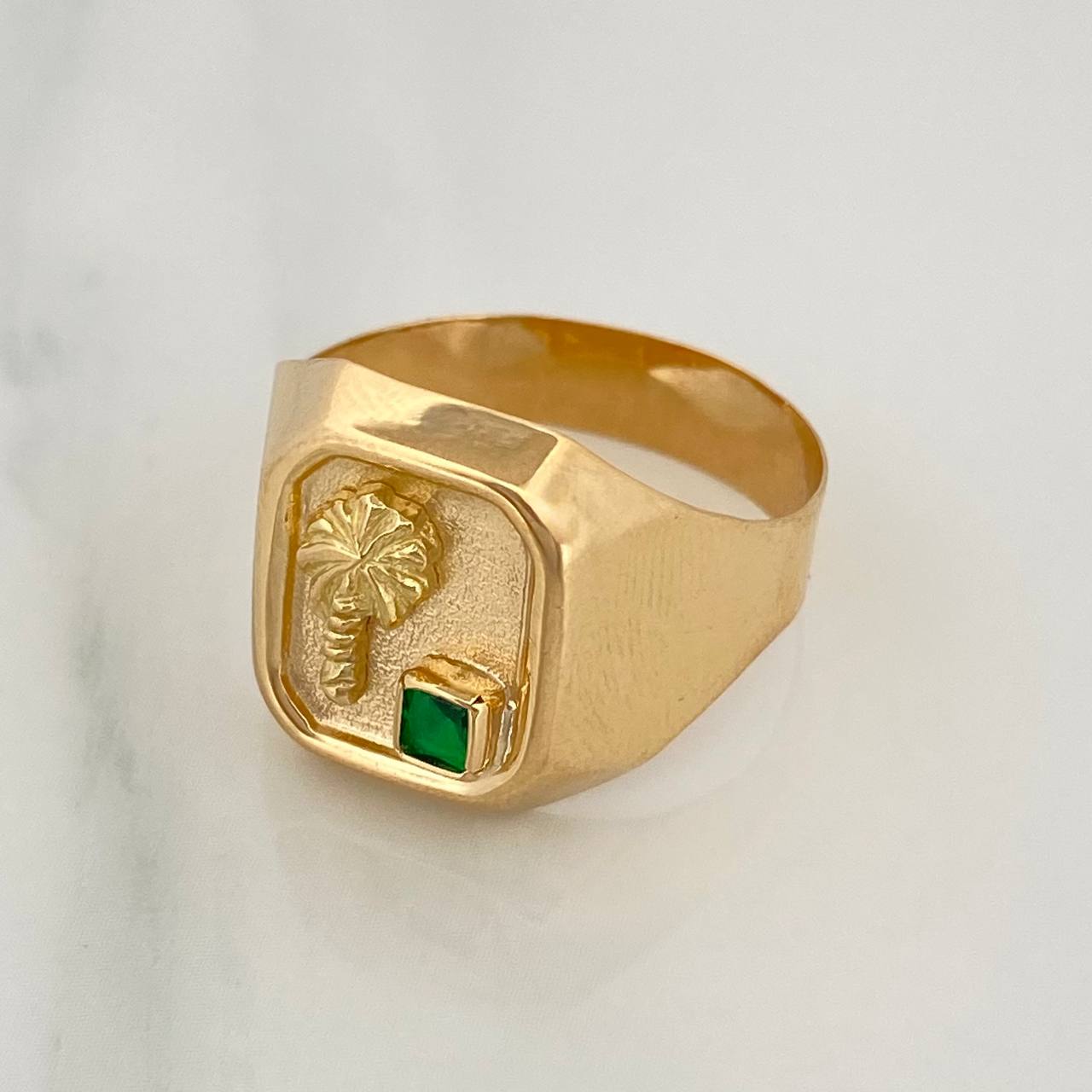 Anillo Sello Palmera 3.45gr / T10 / Oro Amarillo 18K $