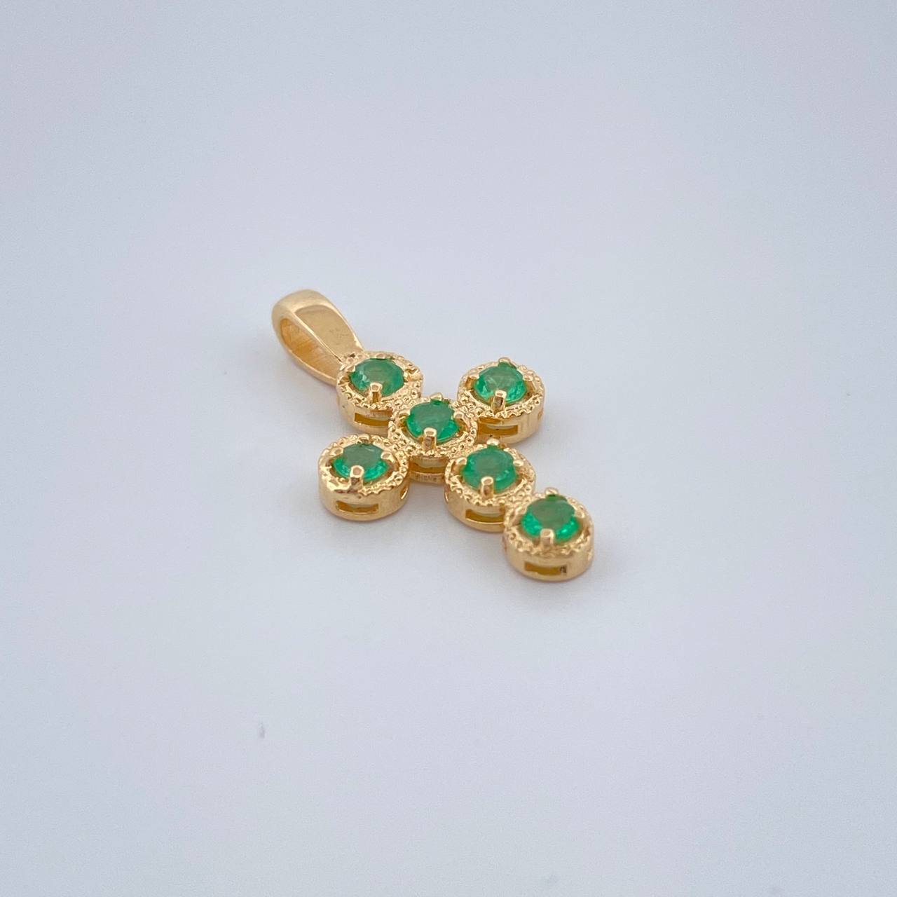 Pendant Cross Emeralds 0.75gr / 3/4 in / 18K Yellow Gold &